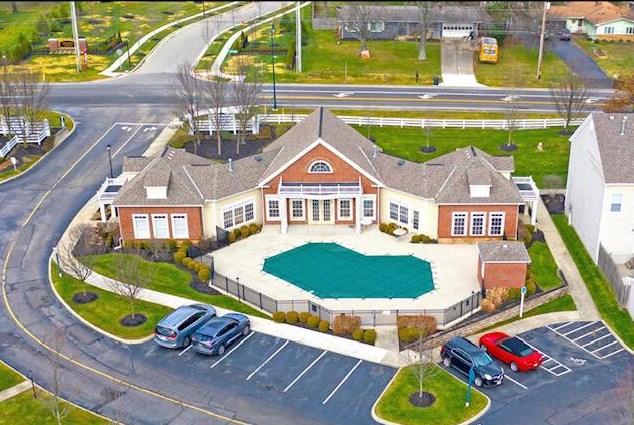 6479 Walnut Fork Dr, Westerville, OH 43081