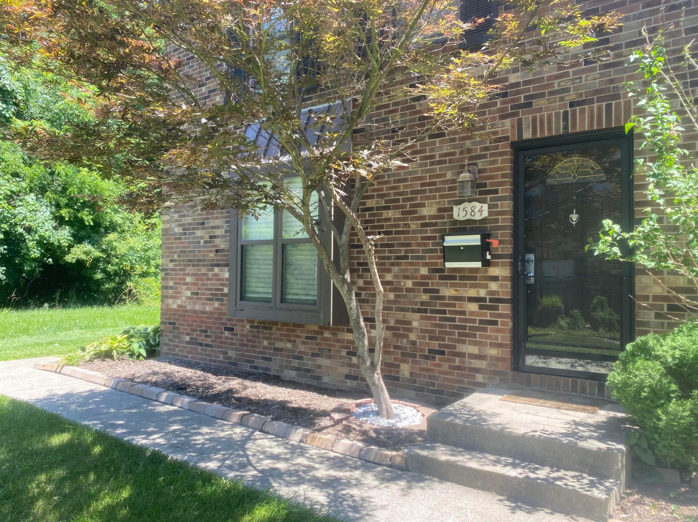1584 Stephanie Ct, Columbus, OH 43232-1657