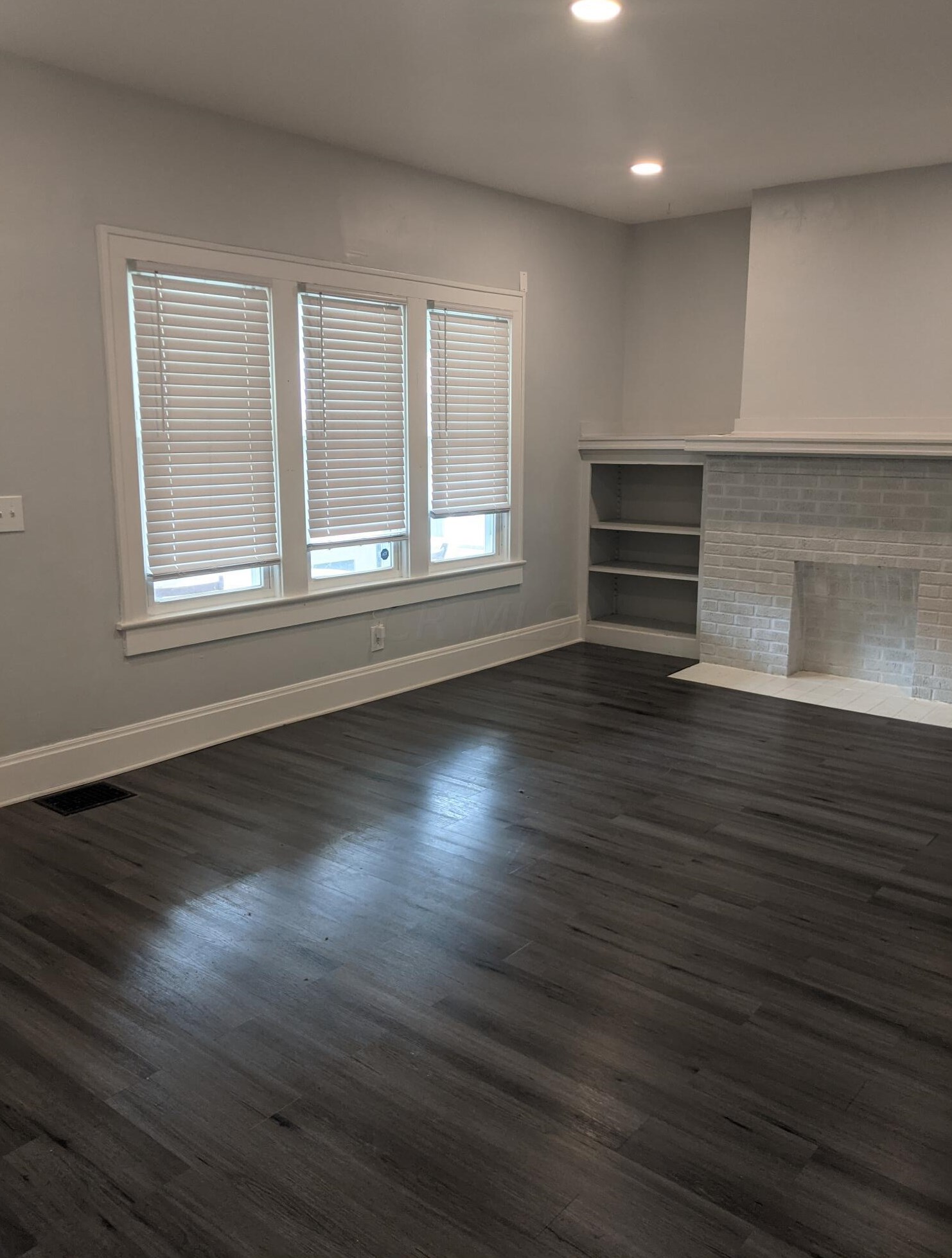 284 Nashoba Ave, Columbus OH  43223-1256 exterior