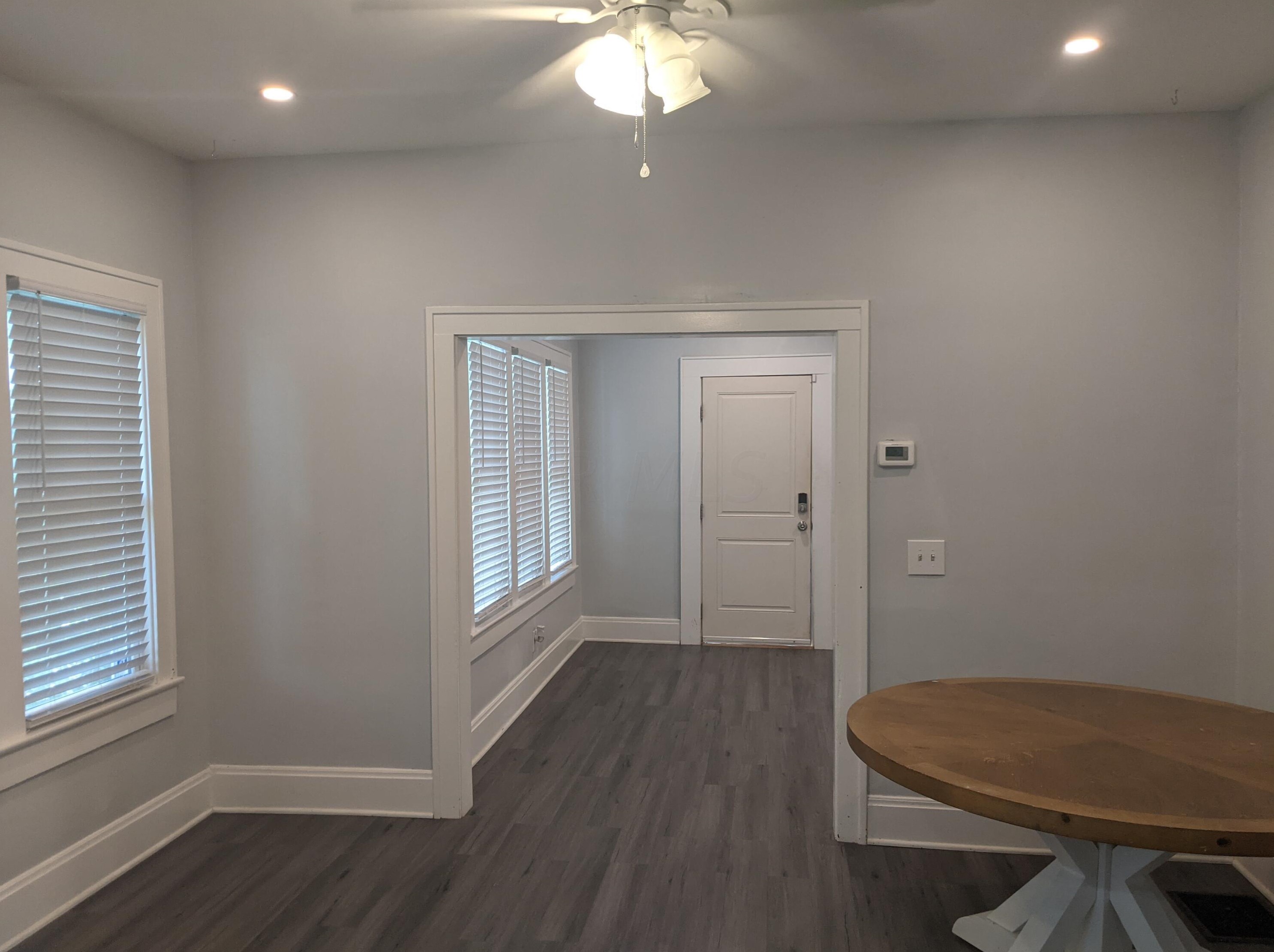 284 Nashoba Ave, Columbus OH  43223-1256 exterior