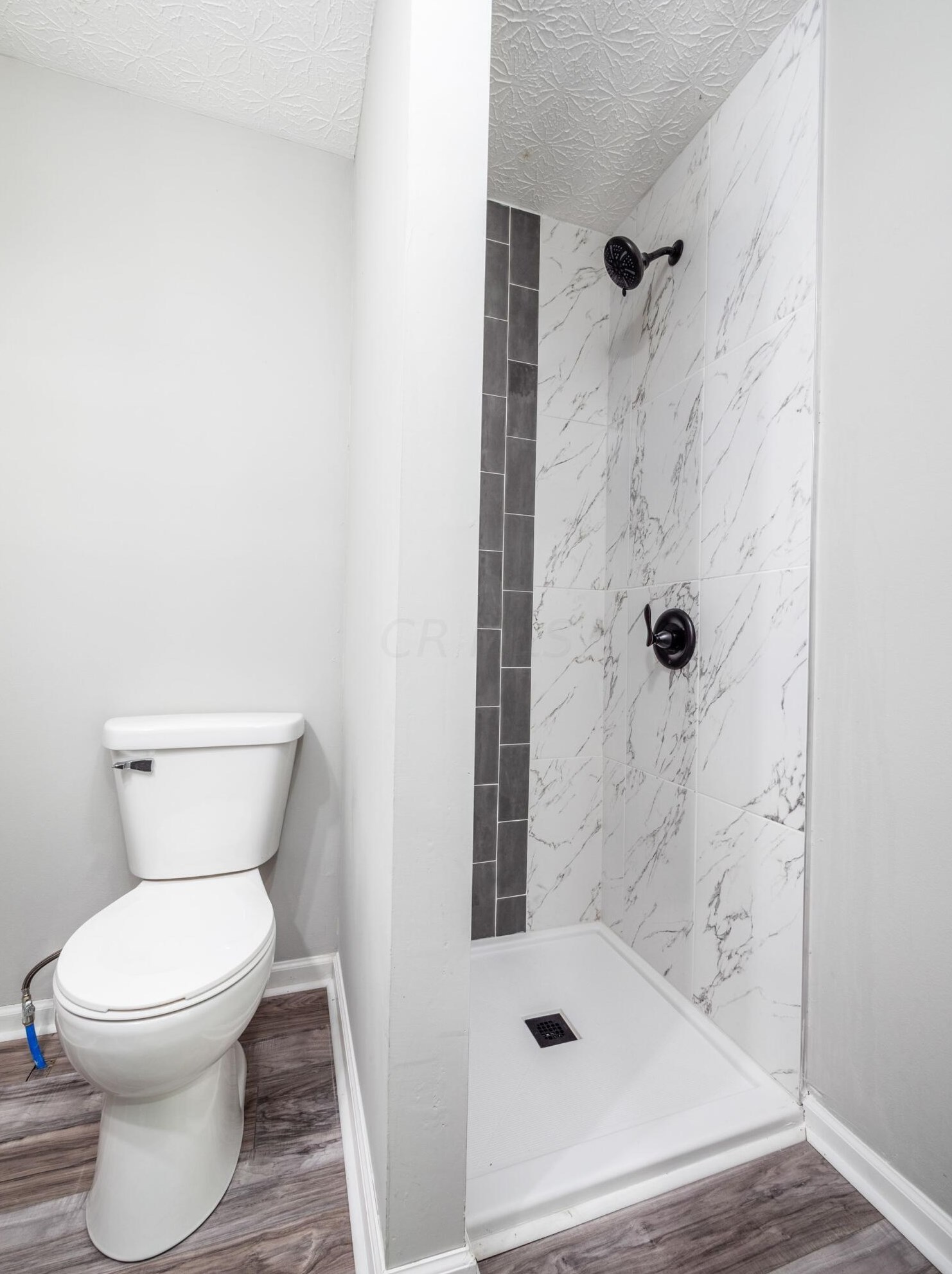 2452 Billingsley Rd, Columbus OH 43235-1922 exterior