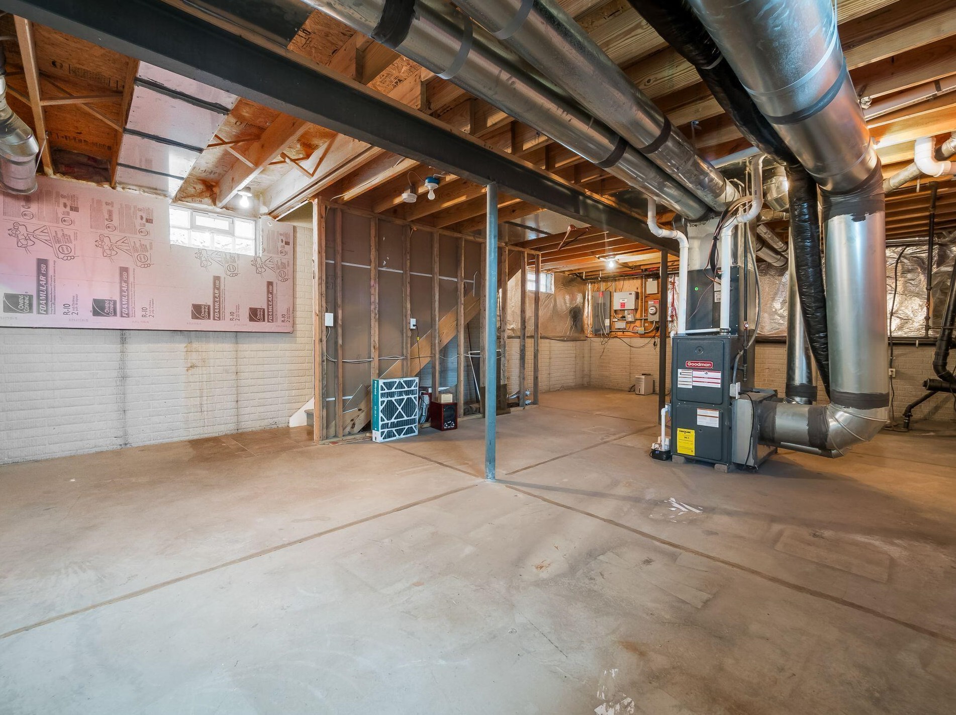 156 20 St, Columbus OH 43203-1902 exterior