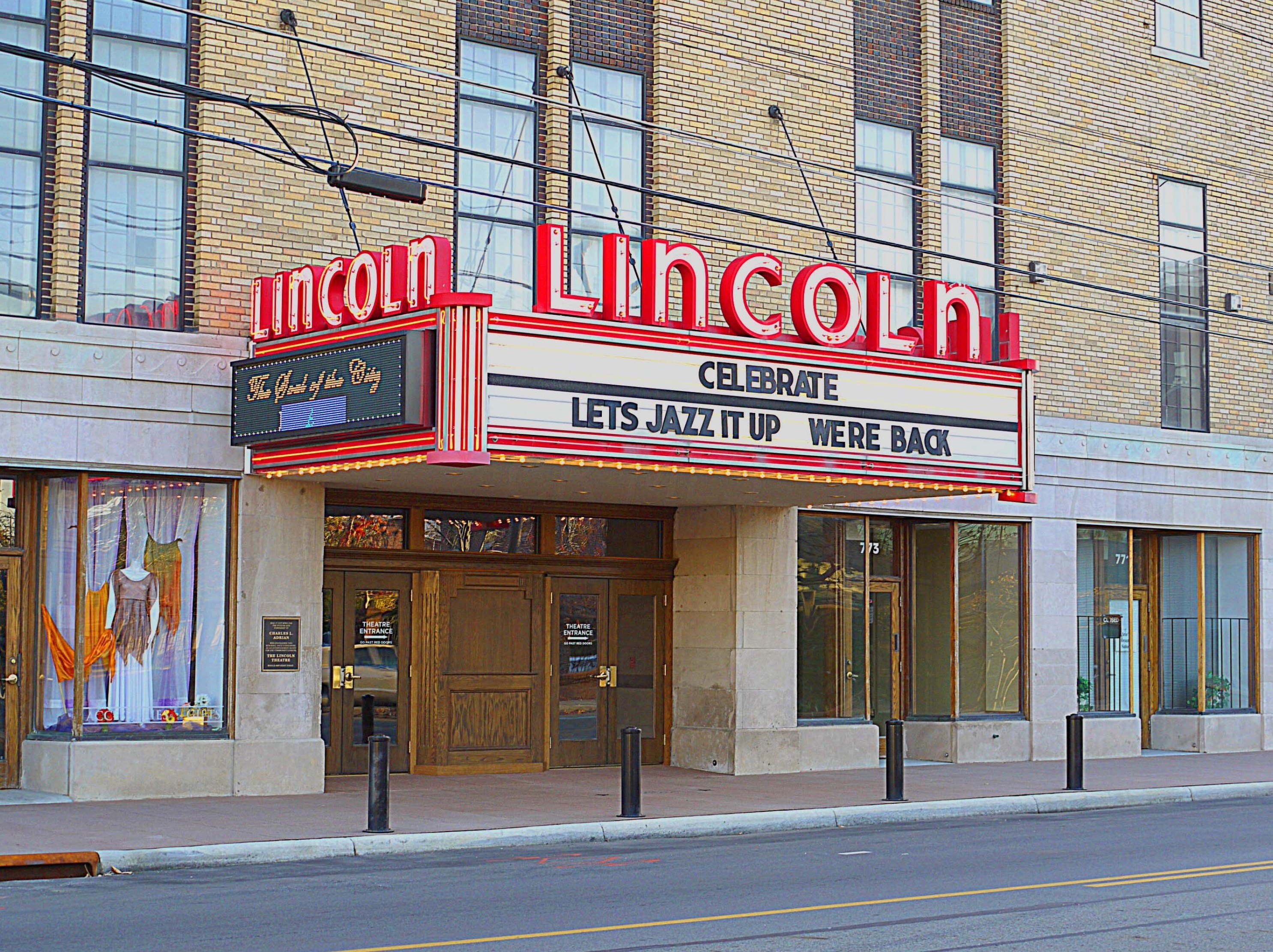 156 20 St, Columbus OH 43203-1902 exterior