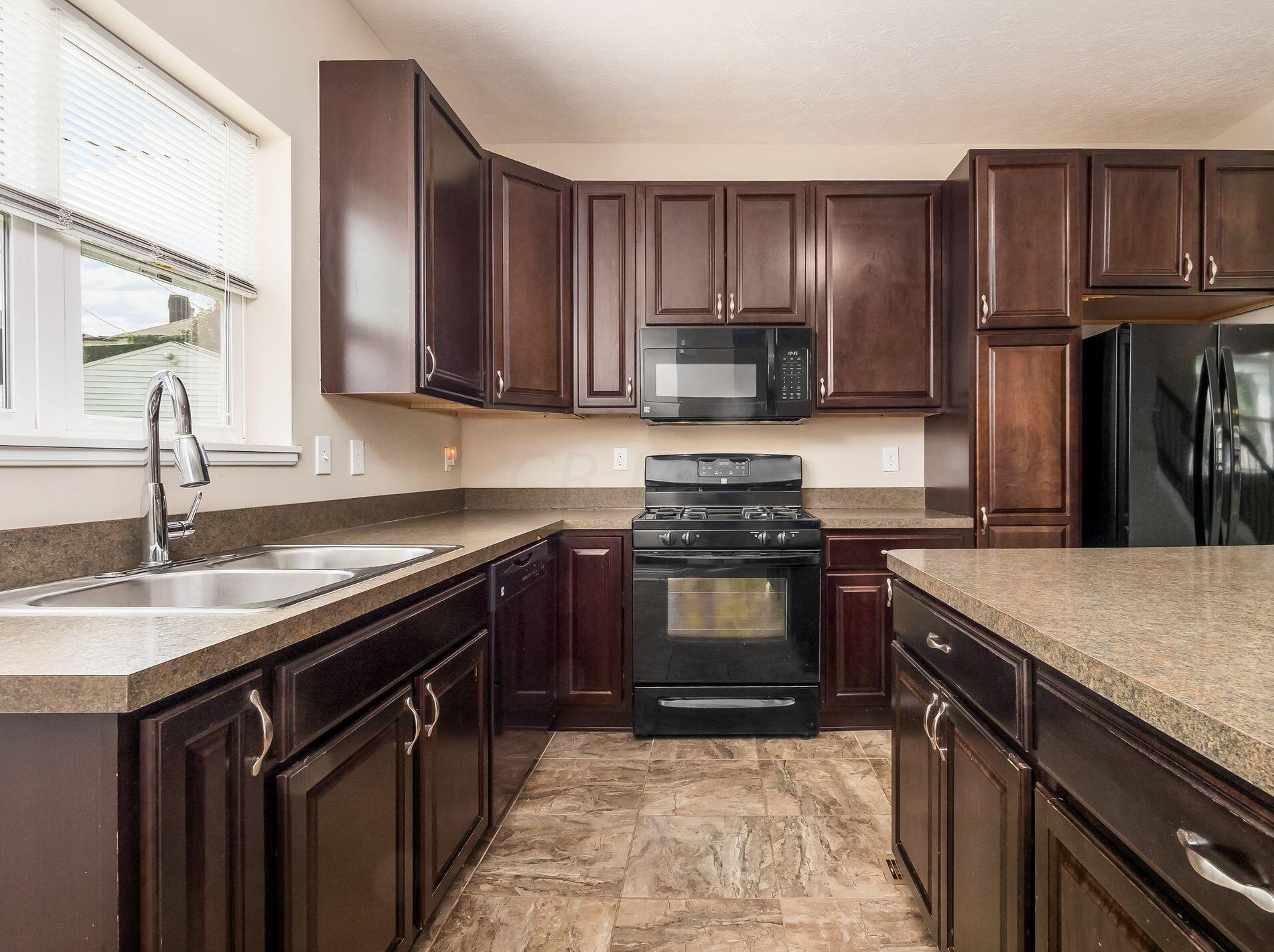 156 20 St, Columbus OH 43203-1902 exterior