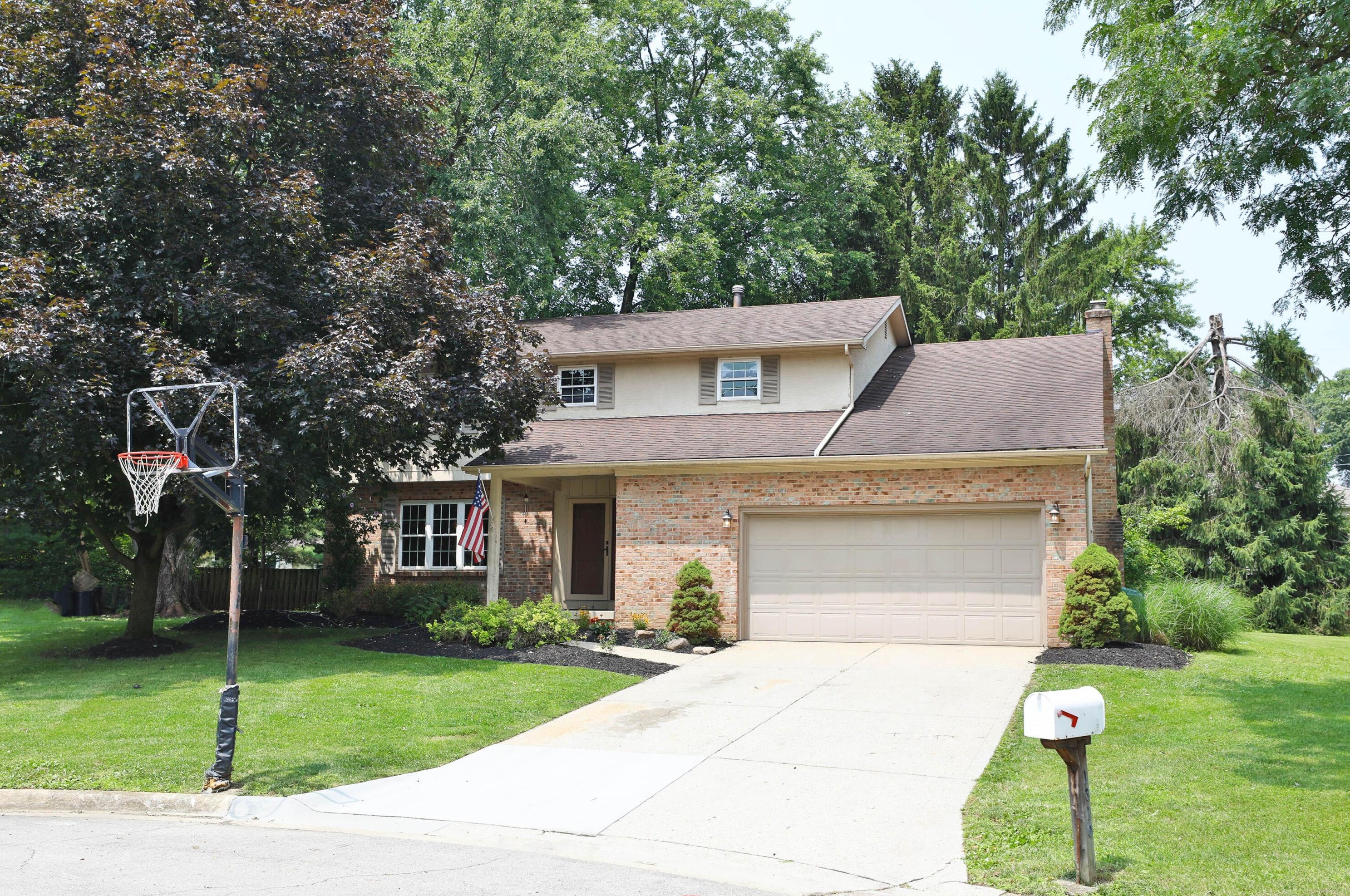 1310 Millington Ct, Columbus, OH 43235-4062