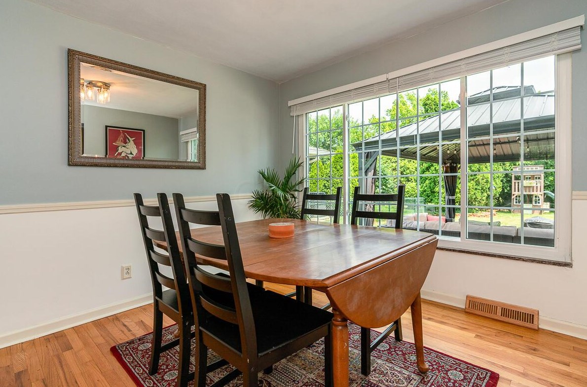 4408 Marland Dr, Columbus OH 43224-1923 exterior