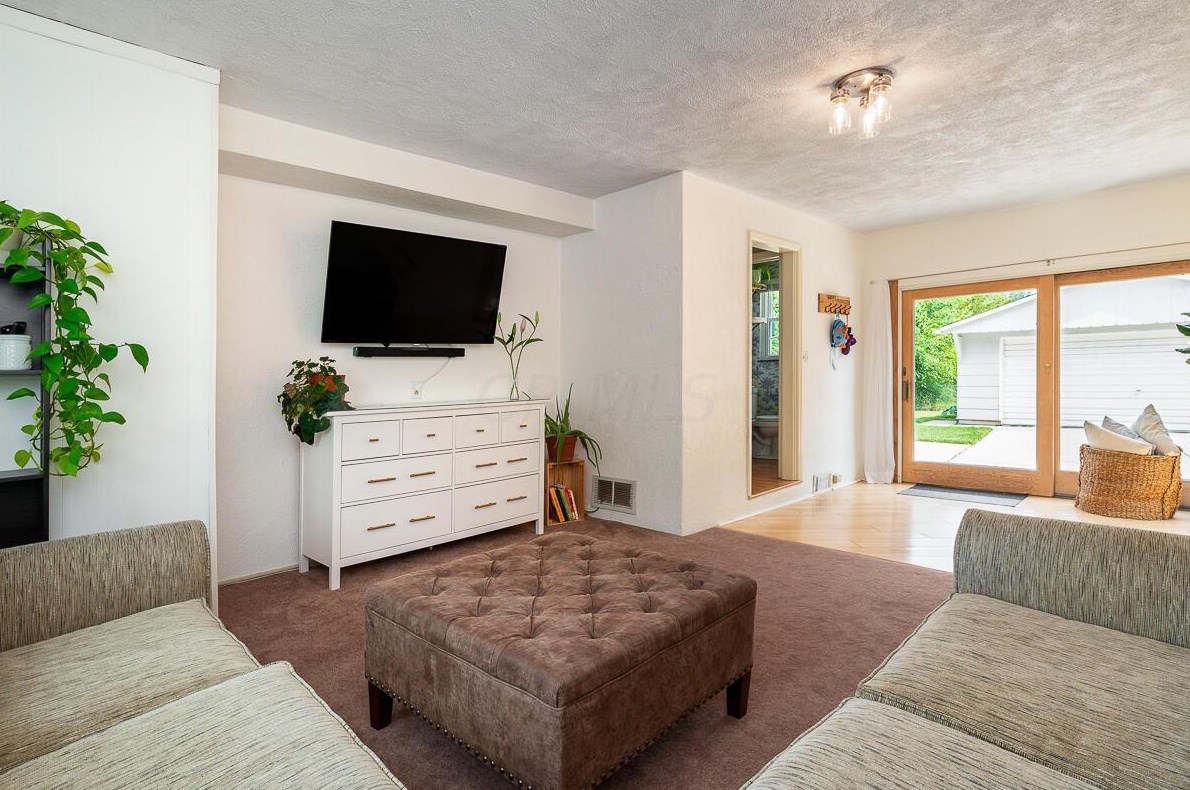 4408 Marland Dr, Columbus OH 43224-1923 exterior