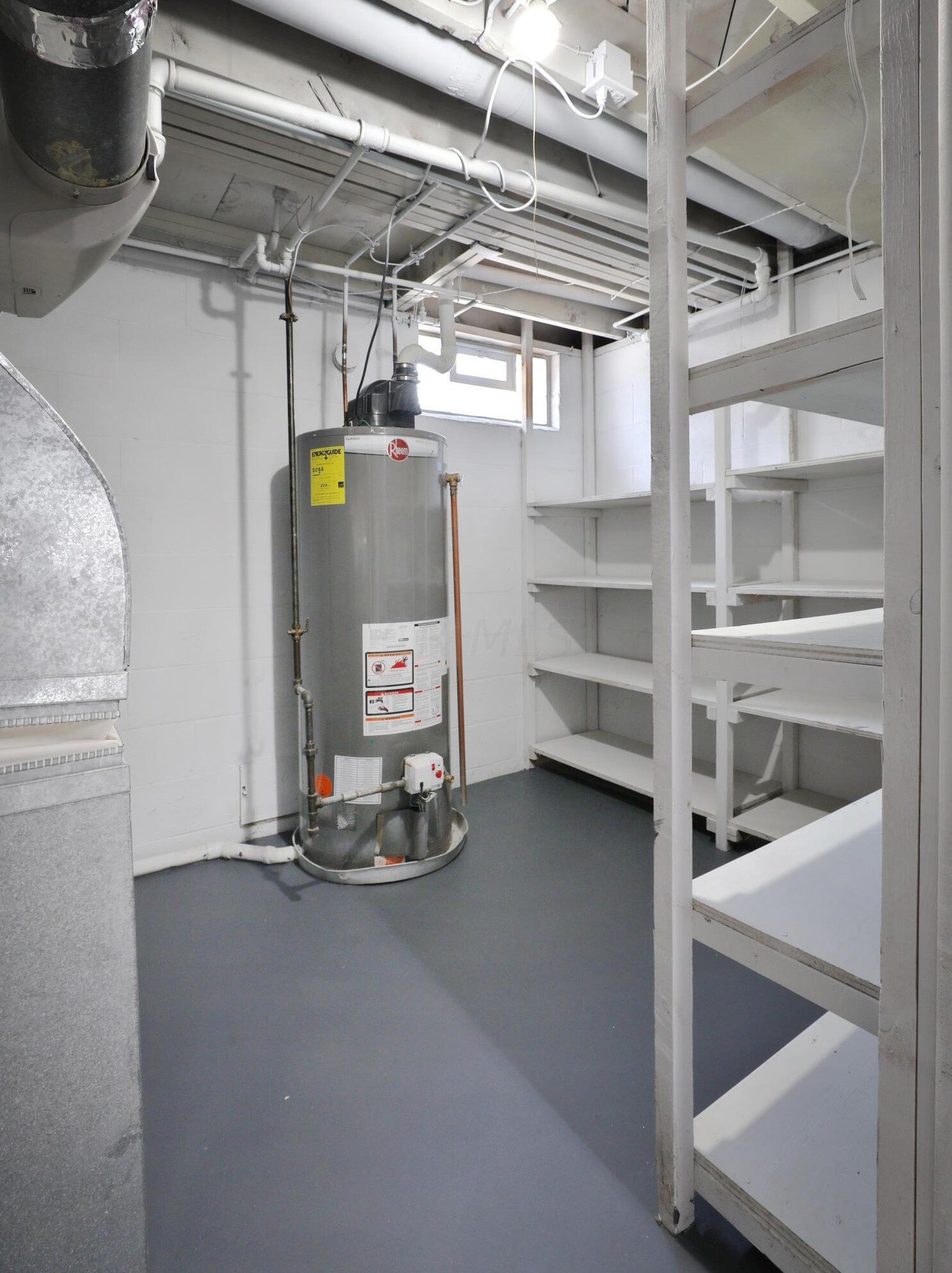 92 Ceramic Dr, Columbus OH 43214-3004 exterior