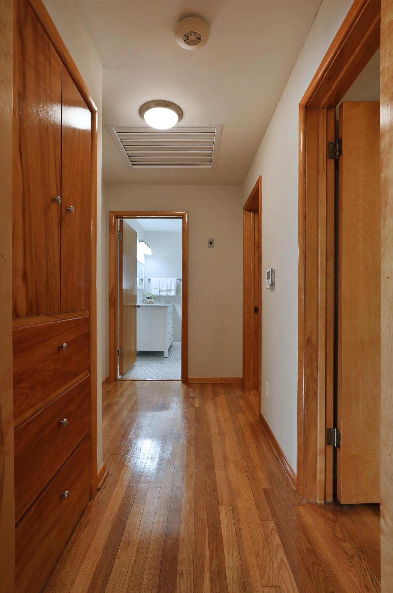 92 Ceramic Dr, Columbus OH 43214-3004 exterior