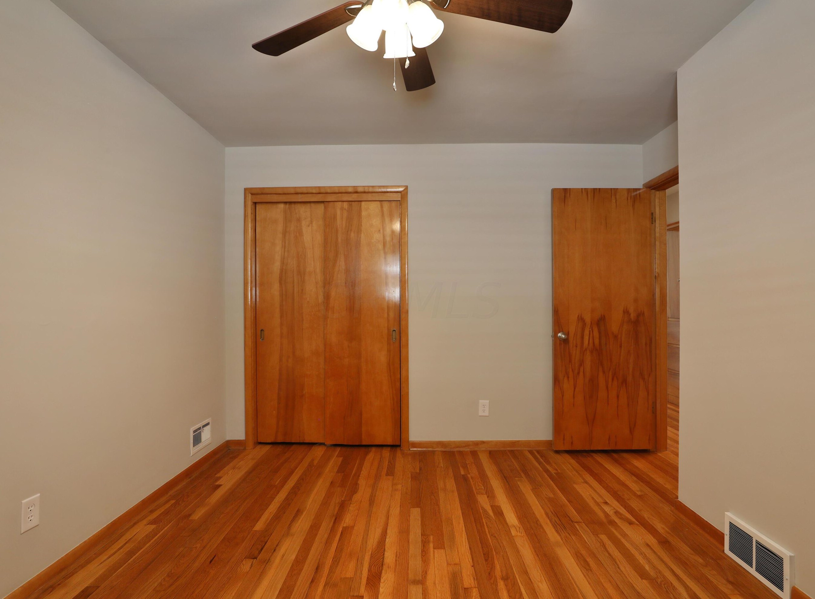 92 Ceramic Dr, Columbus OH 43214-3004 exterior