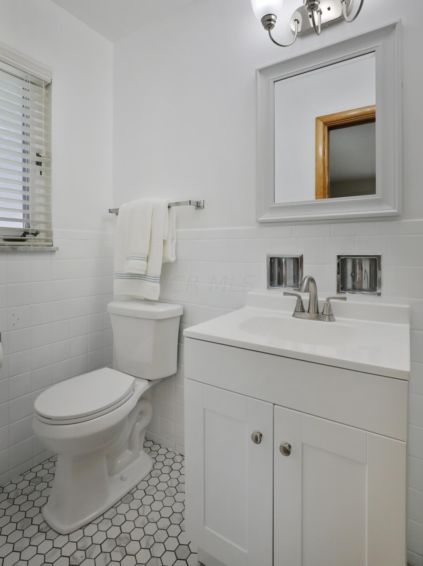 92 Ceramic Dr, Columbus OH 43214-3004 exterior