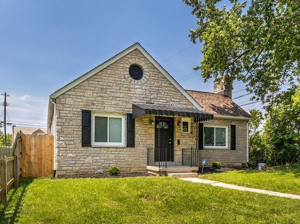 25 Sylvan Ave, Columbus, OH 43204-1332
