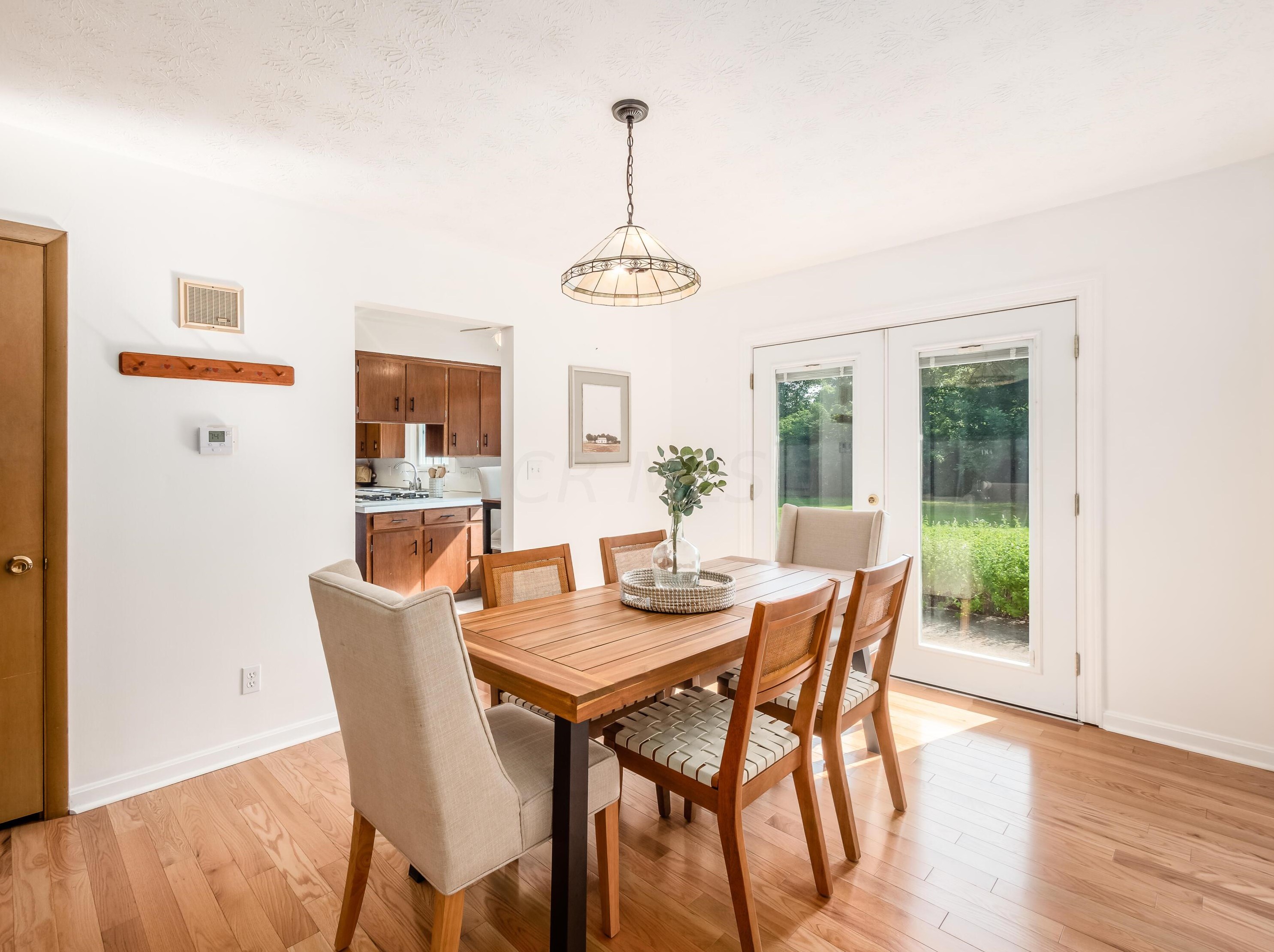 1486 Hickory Run Dr, Columbus OH 43204-1517 exterior