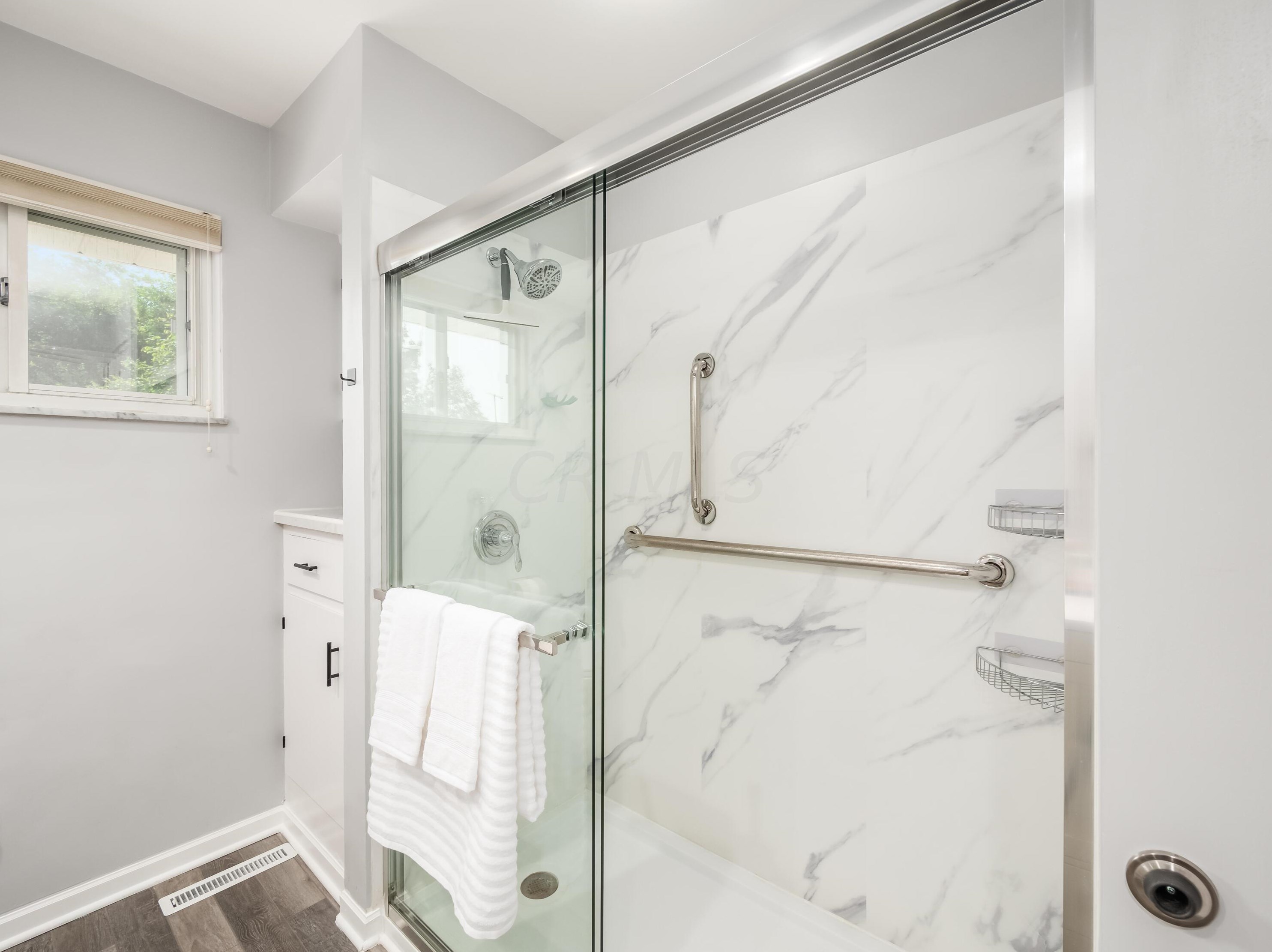 1486 Hickory Run Dr, Columbus OH 43204-1517 exterior