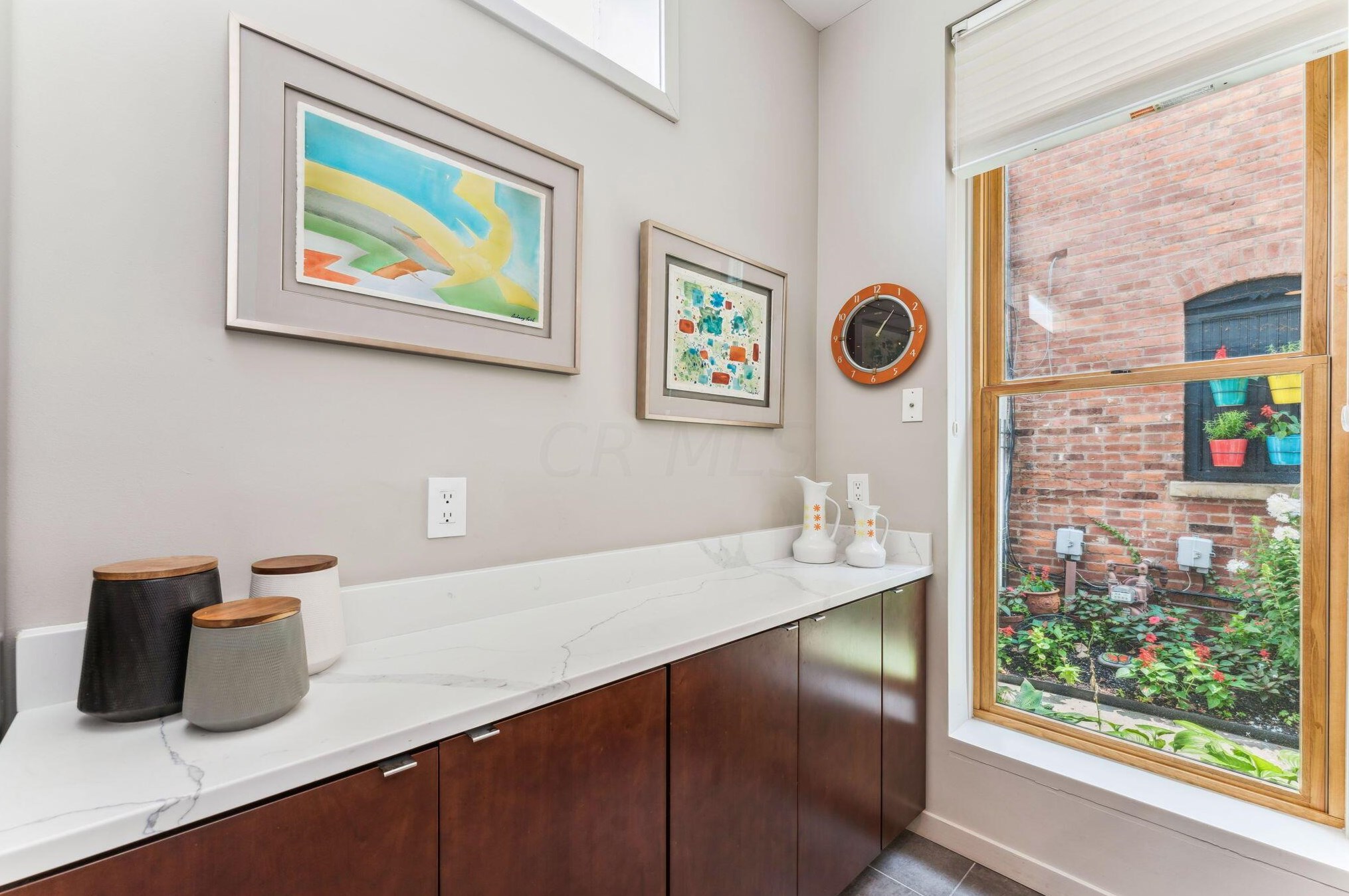 393 Library Park Ct, Columbus OH exterior