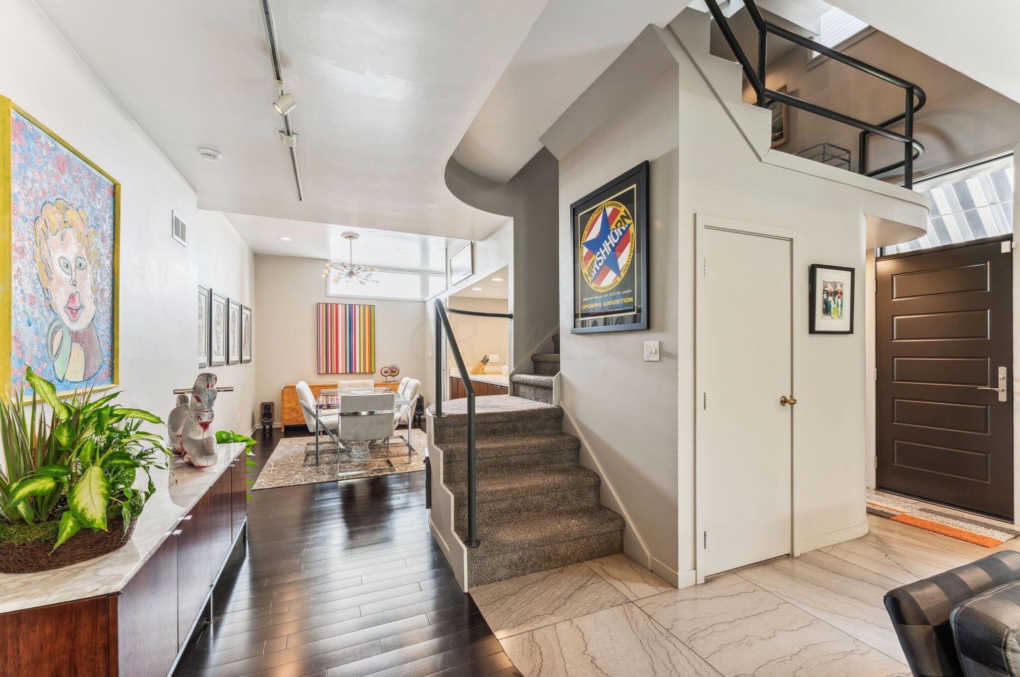 393 Library Park Ct, Columbus OH exterior