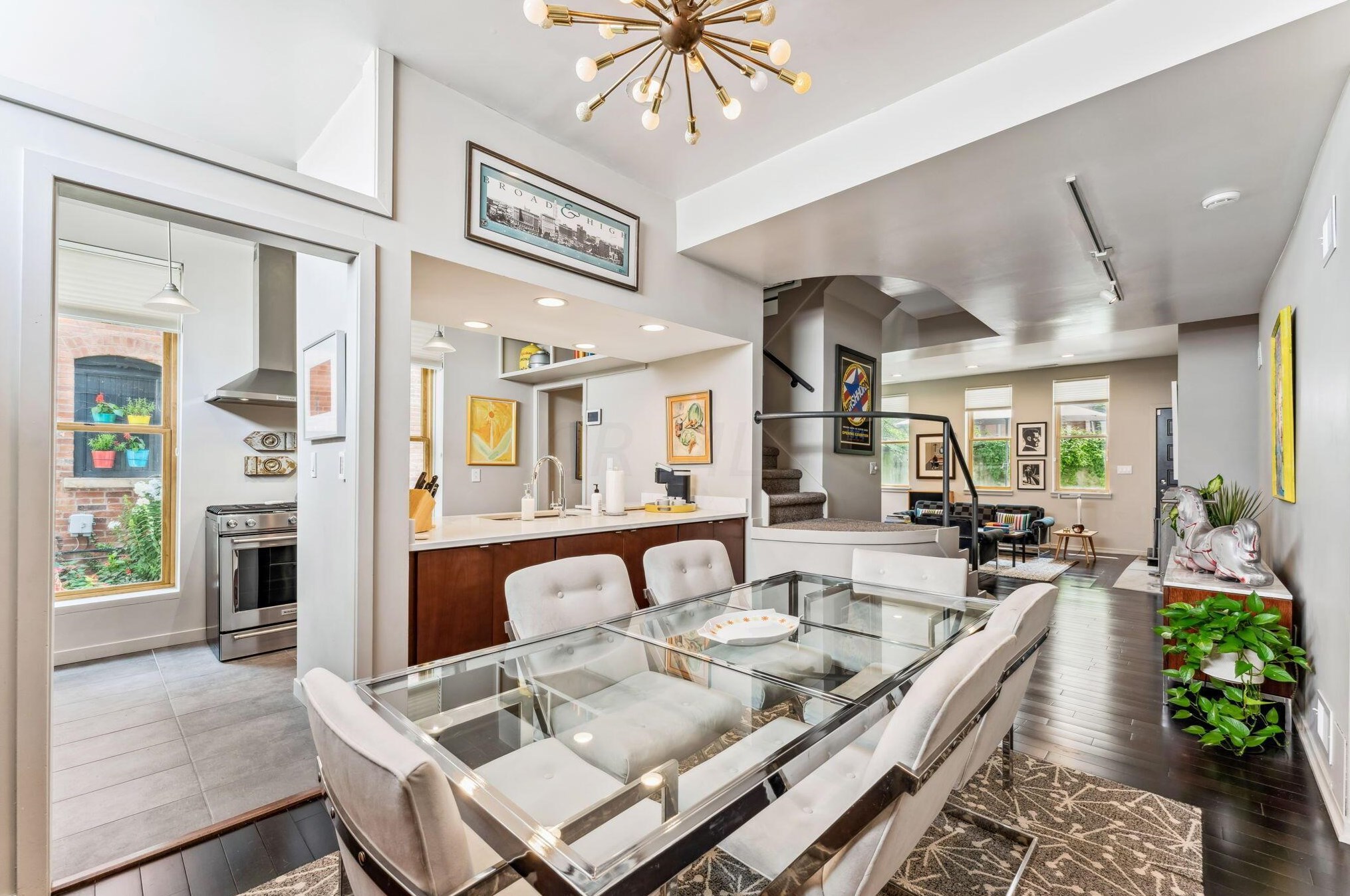 393 Library Park Ct, Columbus OH exterior