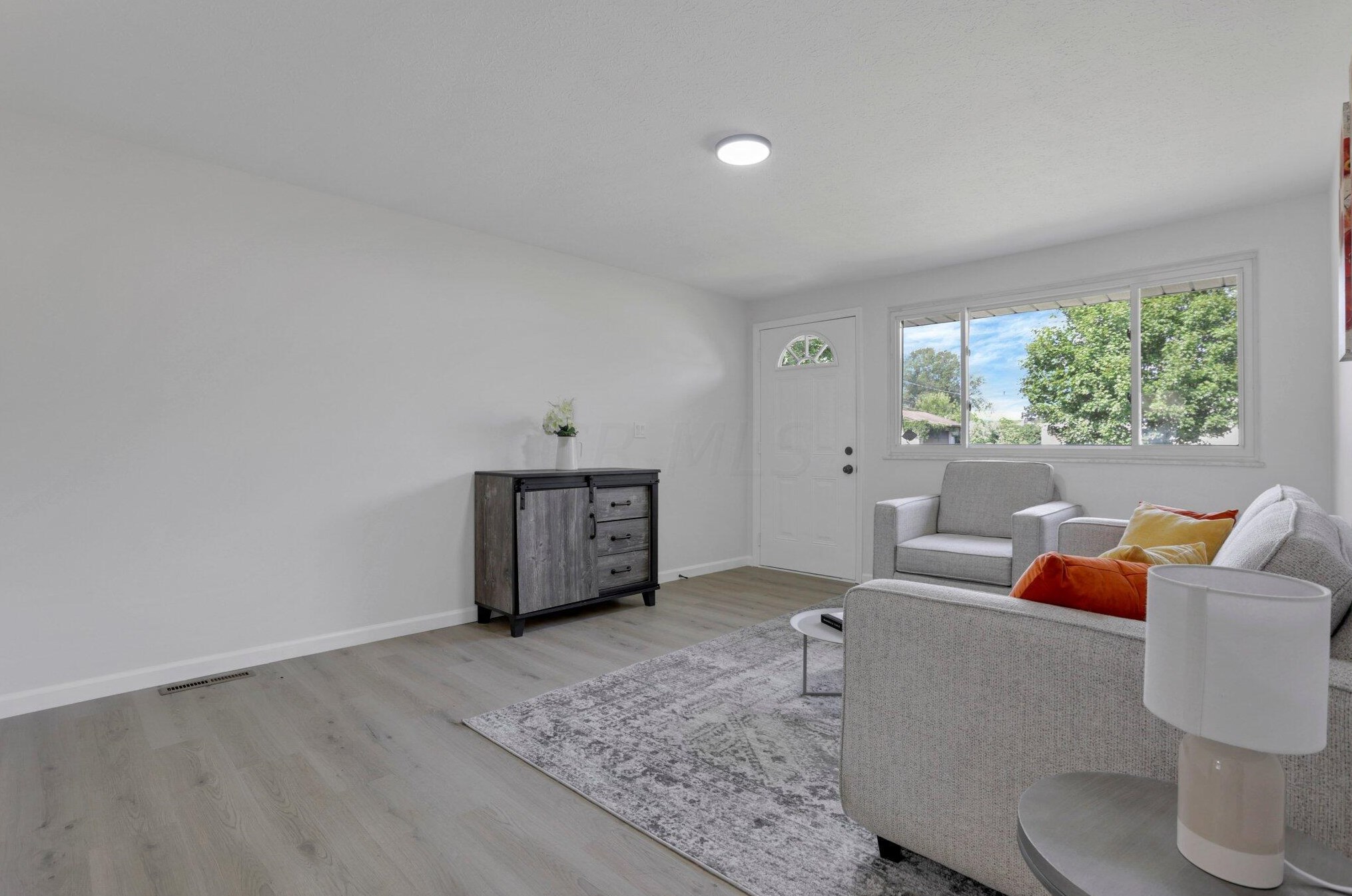 4702 Edinburgh Ln, Columbus OH 43229-5847 exterior