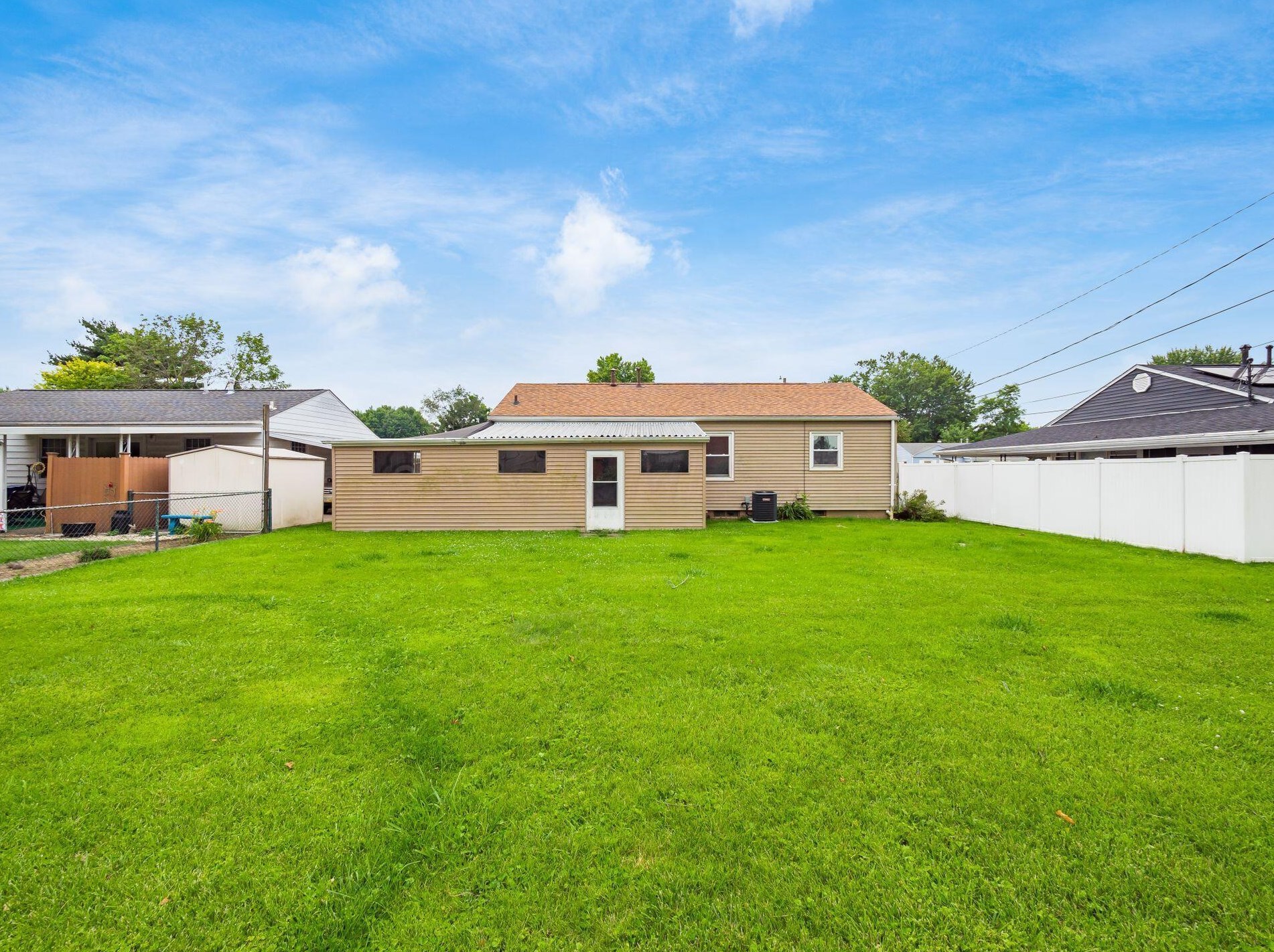 4636 Ludington Rd, Columbus OH 43227-1326 exterior