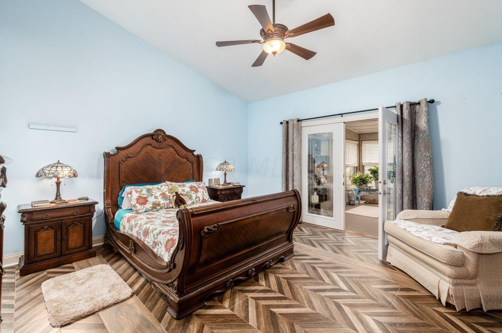 7563 Jenkins Dr, Cnl Wnchstr OH  43110-8381 exterior