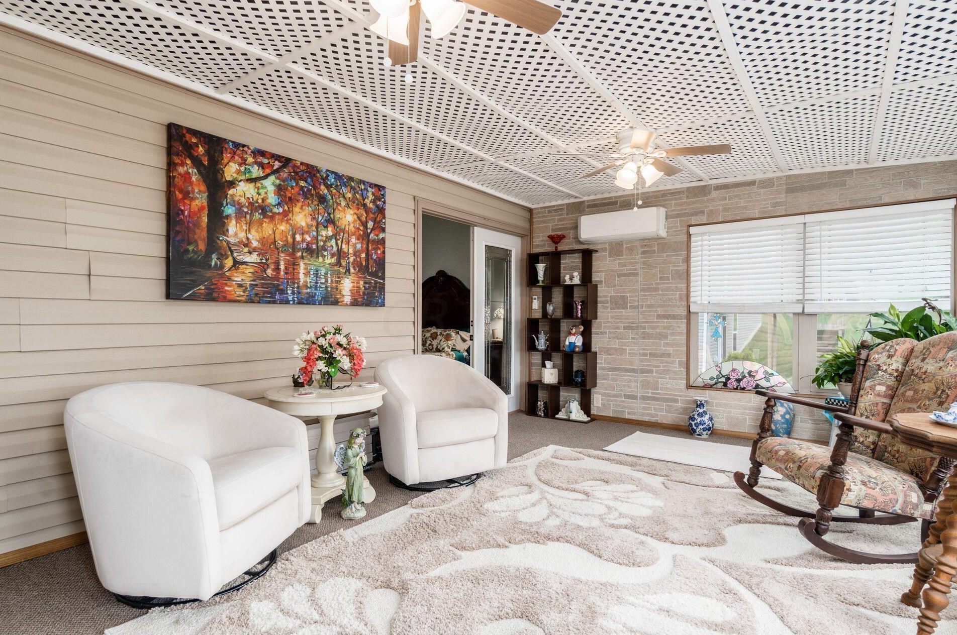 7563 Jenkins Dr, Cnl Wnchstr OH  43110-8381 exterior