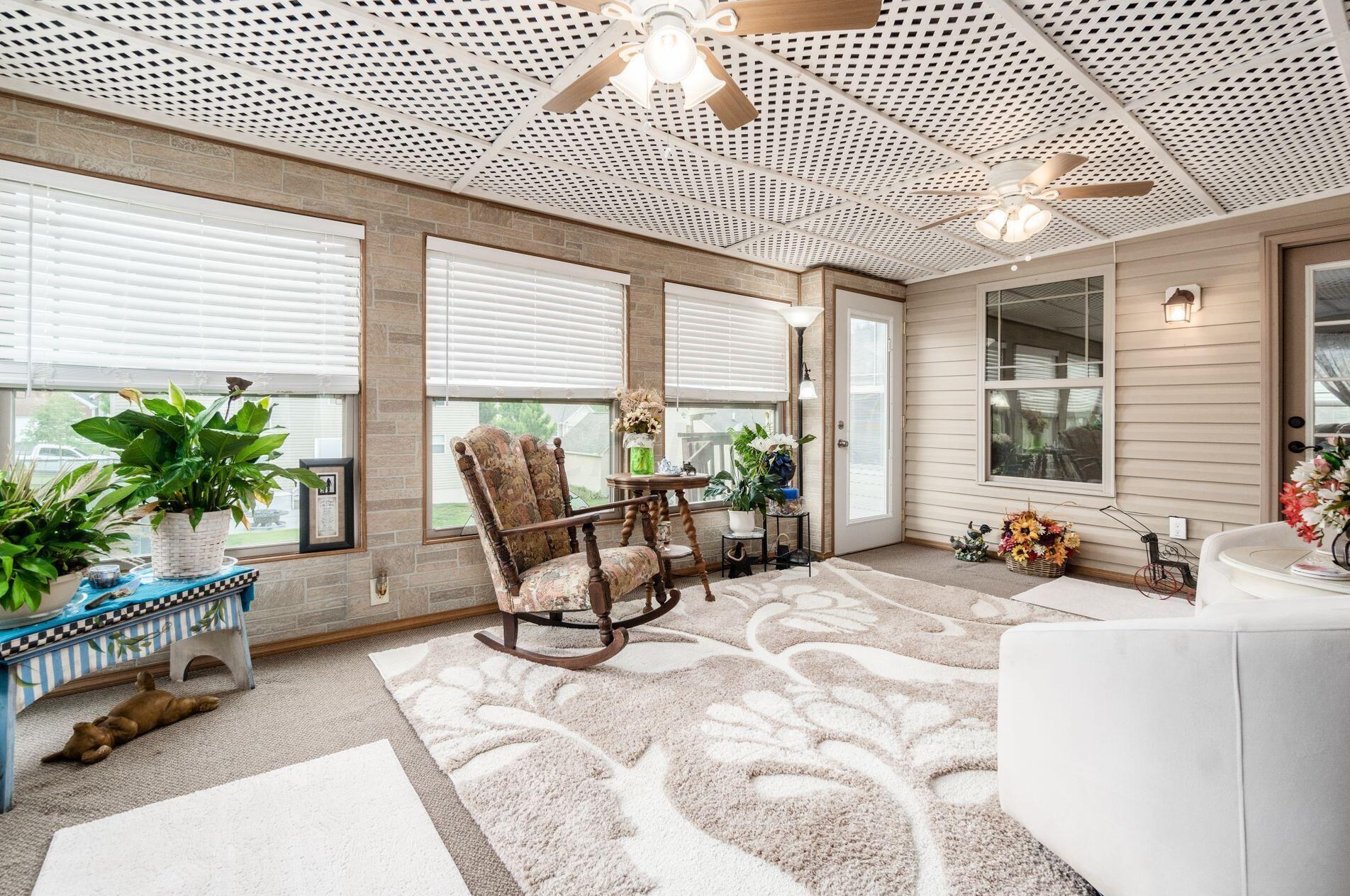 7563 Jenkins Dr, Cnl Wnchstr OH  43110-8381 exterior