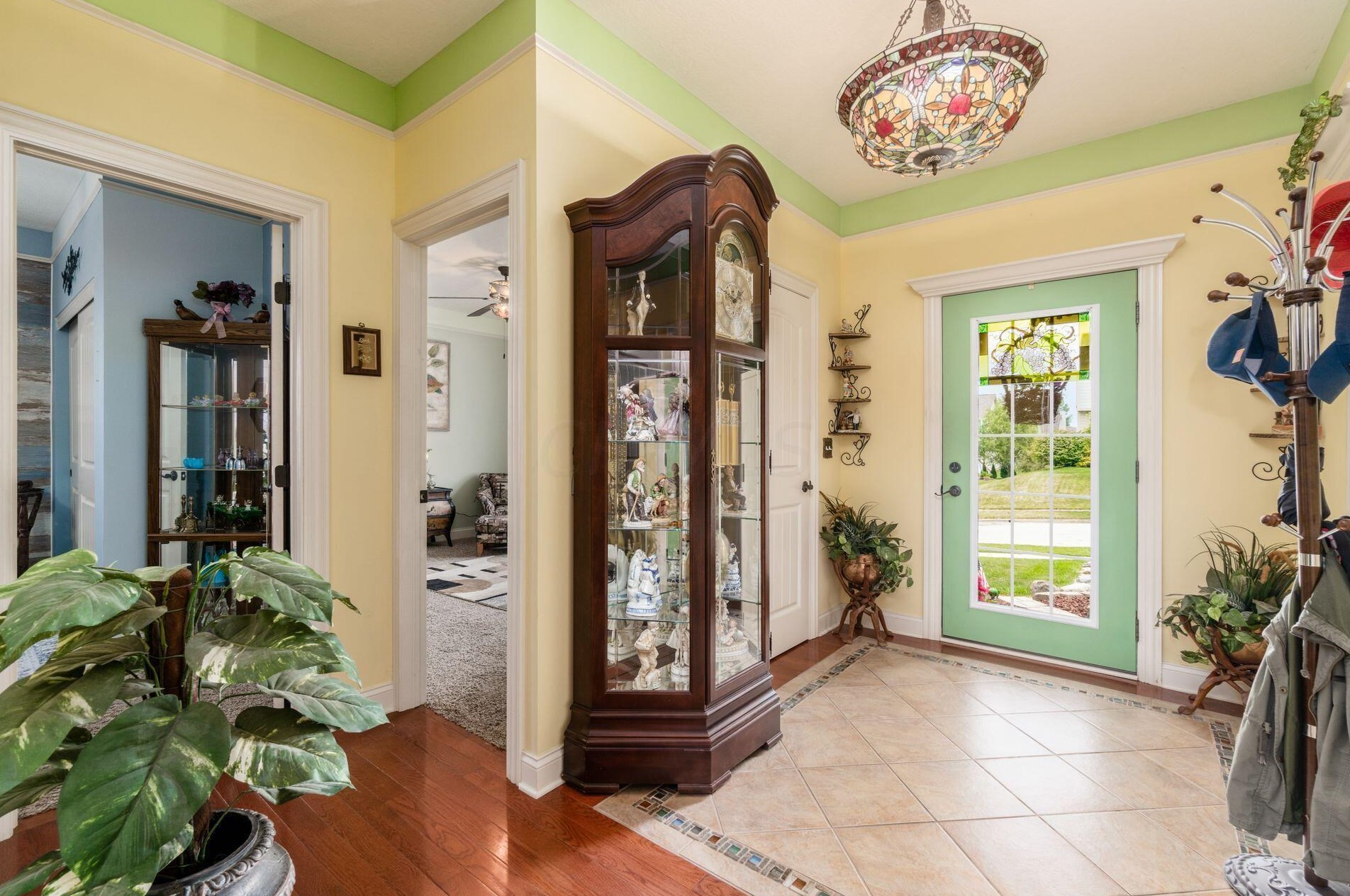 7563 Jenkins Dr, Cnl Wnchstr OH  43110-8381 exterior