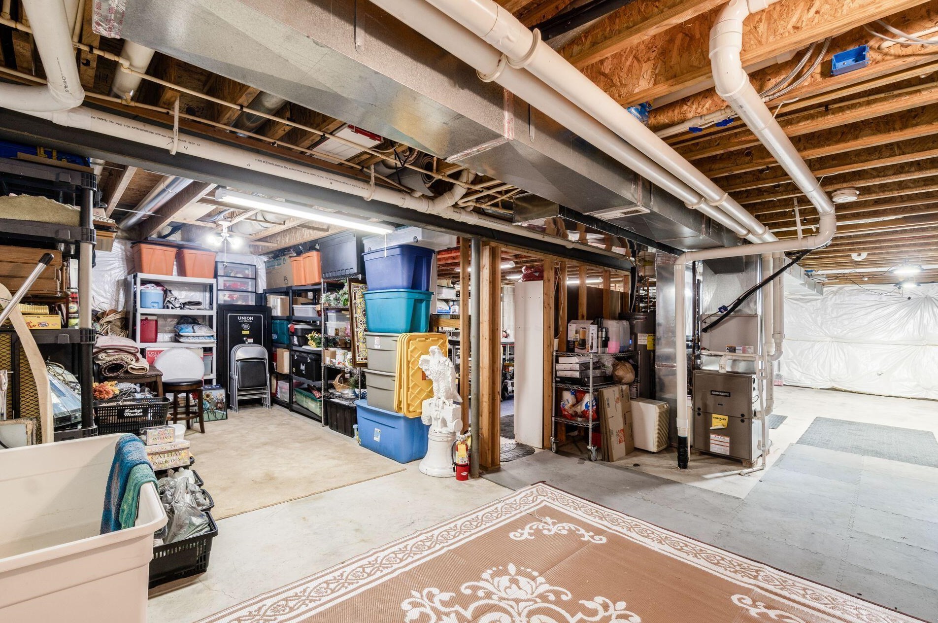 7563 Jenkins Dr, Cnl Wnchstr OH  43110-8381 exterior