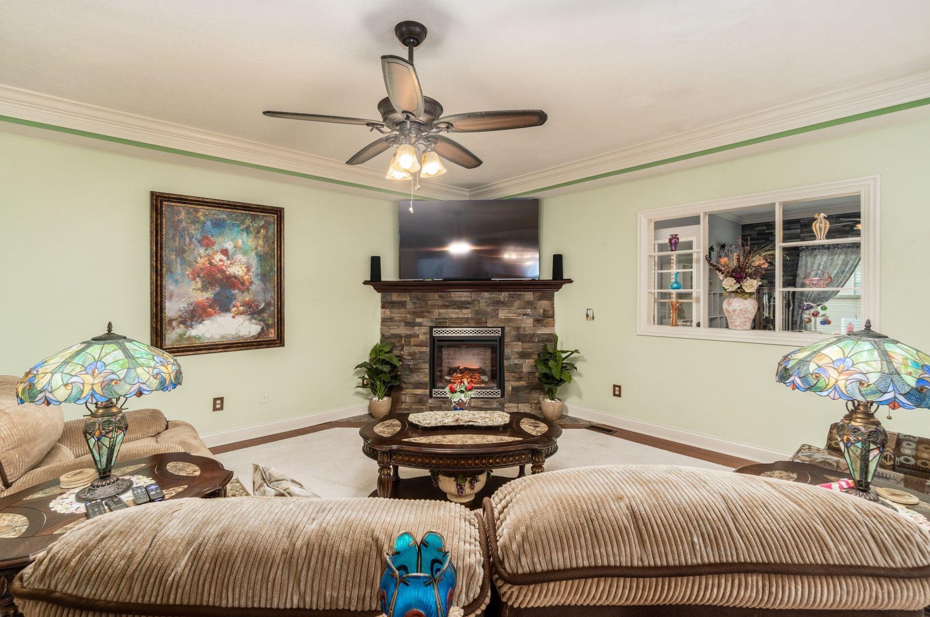 7563 Jenkins Dr, Cnl Wnchstr OH  43110-8381 exterior