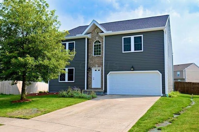 121 Yukon Dr, Commercial Point, OH 43116-9749