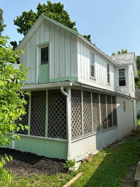 71 3rd St, Lancaster, OH 43130