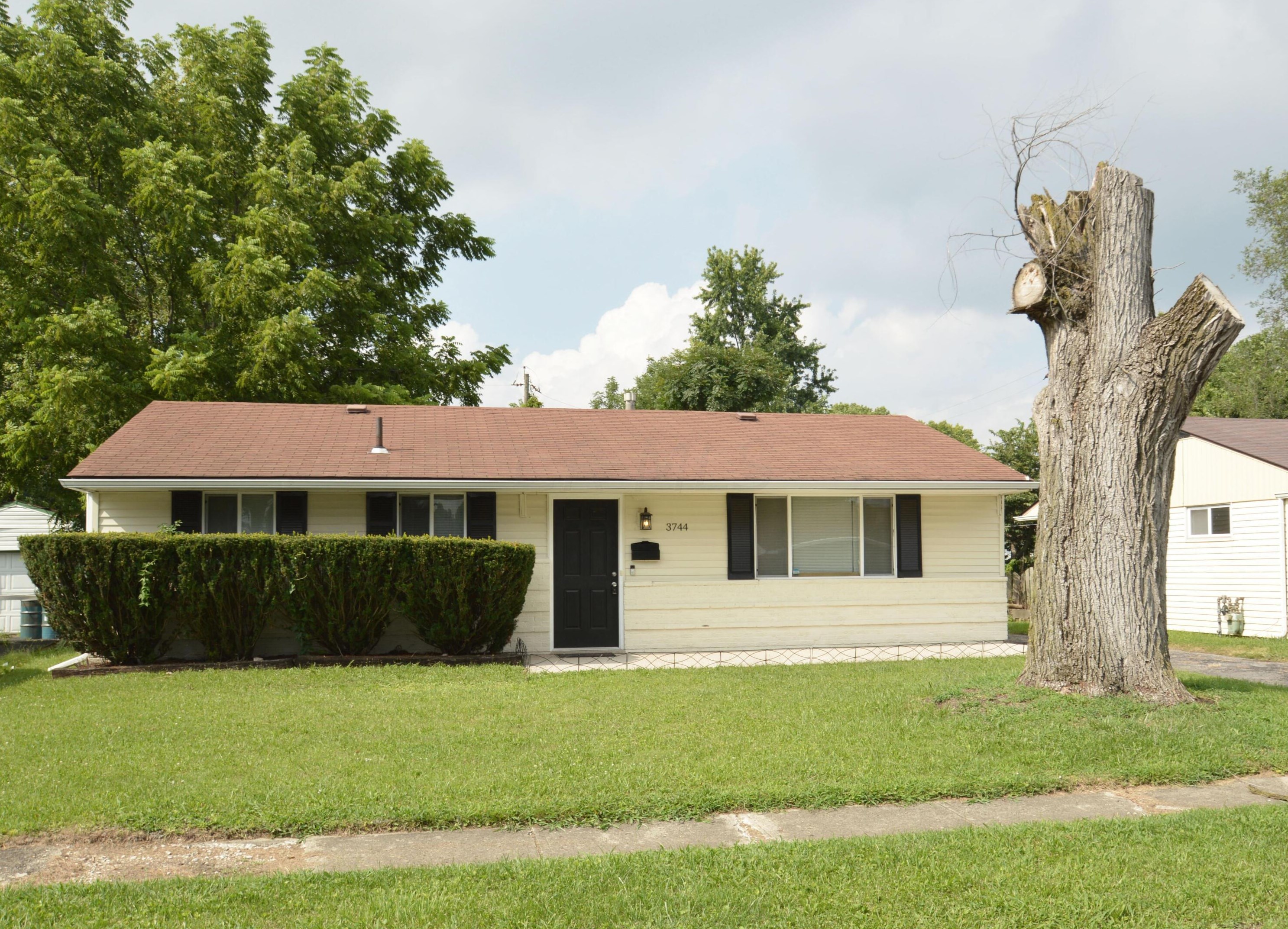 3744 Dort Pl, Columbus, OH 43227-2022
