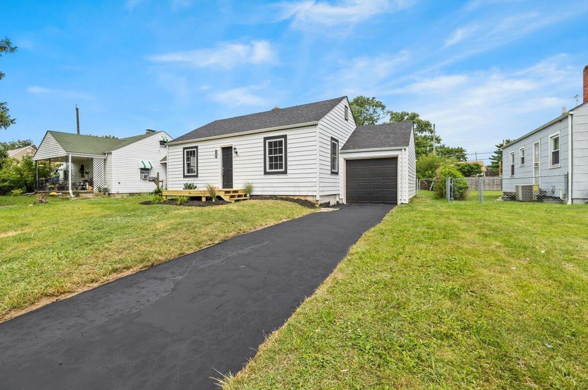 2818 Audubon Rd, Columbus, OH 43211-1168