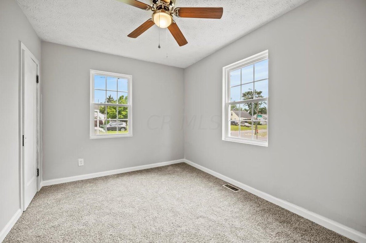 2818 Audubon Rd, Columbus OH 43211-1168 exterior