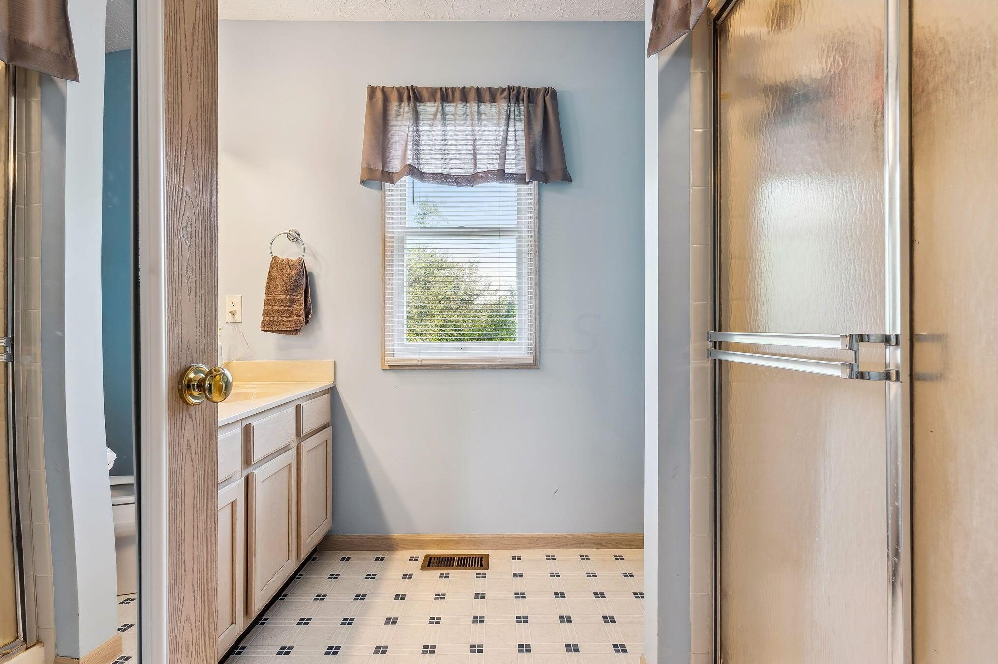 274 Chatterly Ln, Columbus OH 43207-5334 exterior