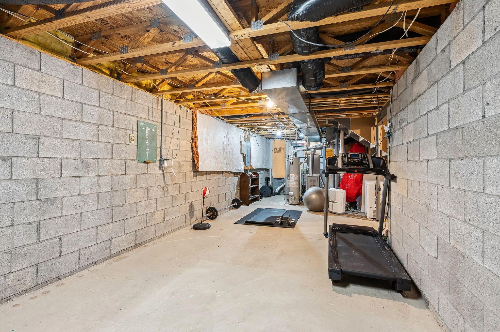 274 Chatterly Ln, Columbus OH 43207-5334 exterior