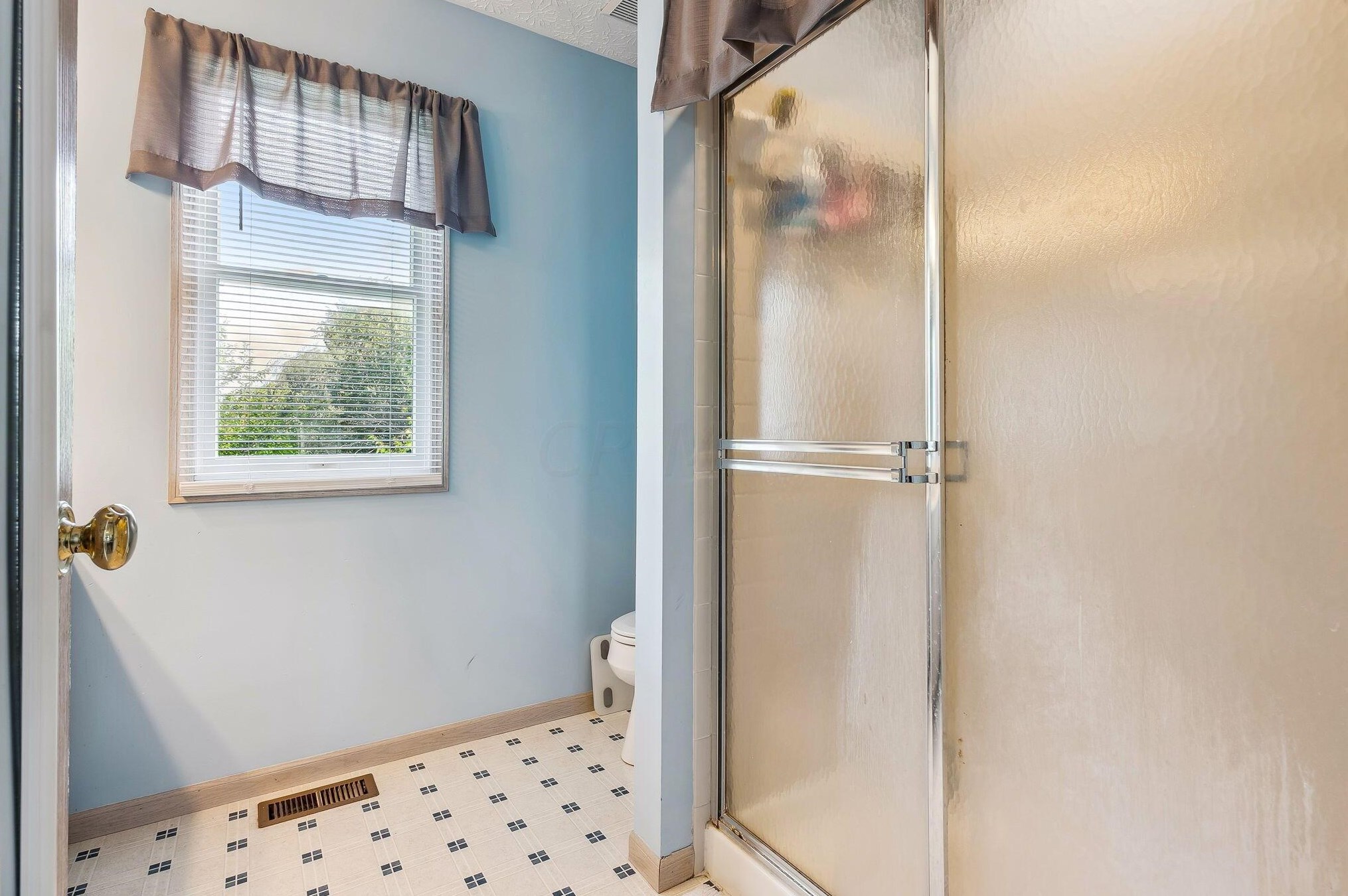 274 Chatterly Ln, Columbus OH 43207-5334 exterior