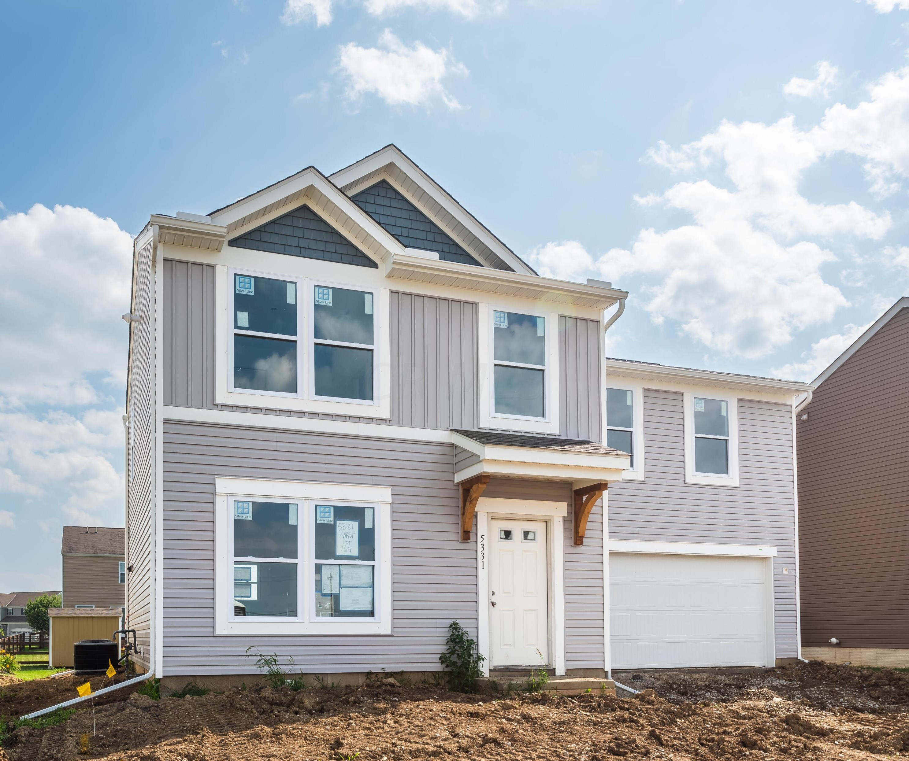 5331 Karst Cir, Ashville, OH 43103