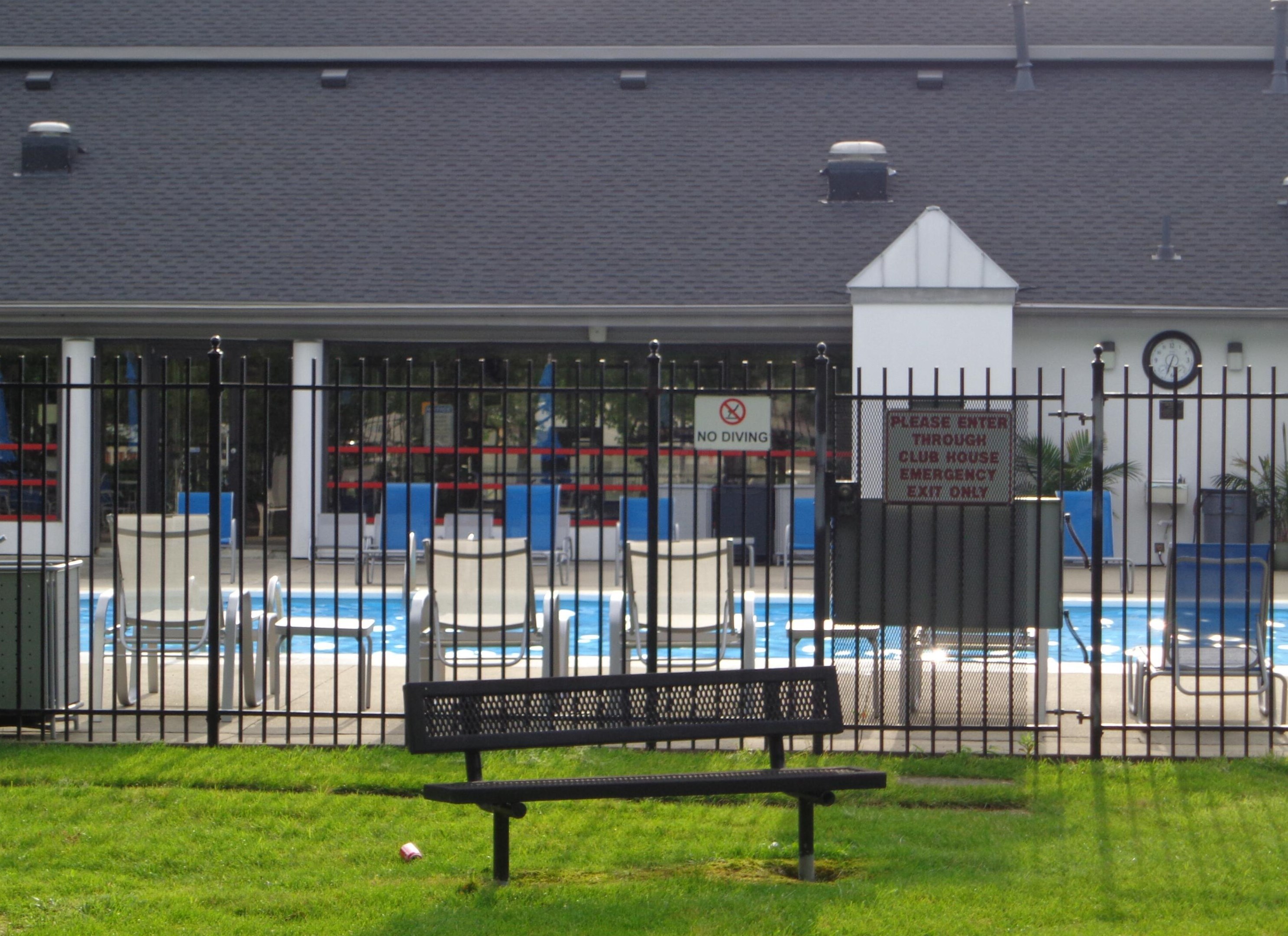 6686 Axtel Dr, Cnl Wnchstr OH  43110-8416 exterior