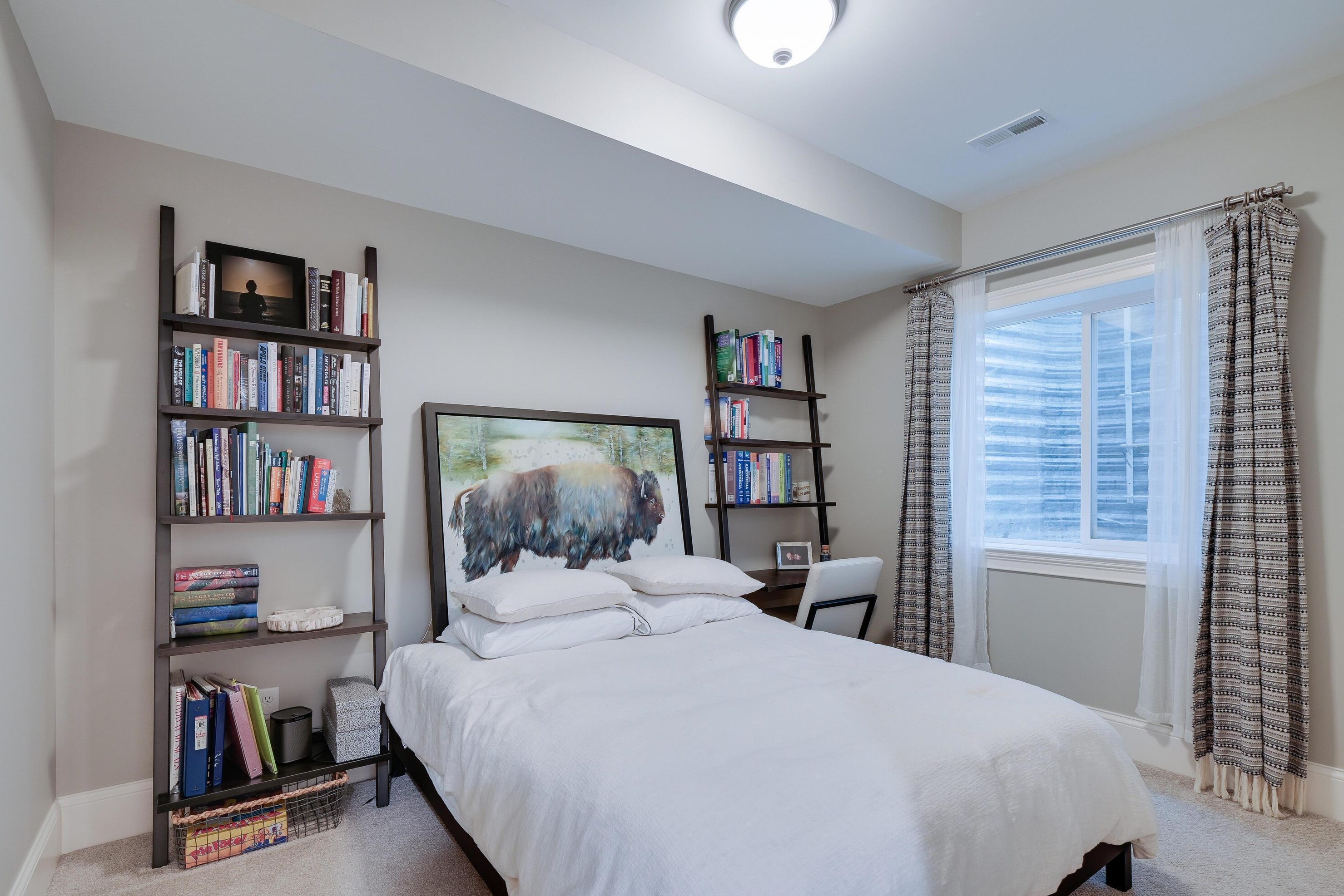 445 Beck St, Columbus OH 43215-5727 exterior