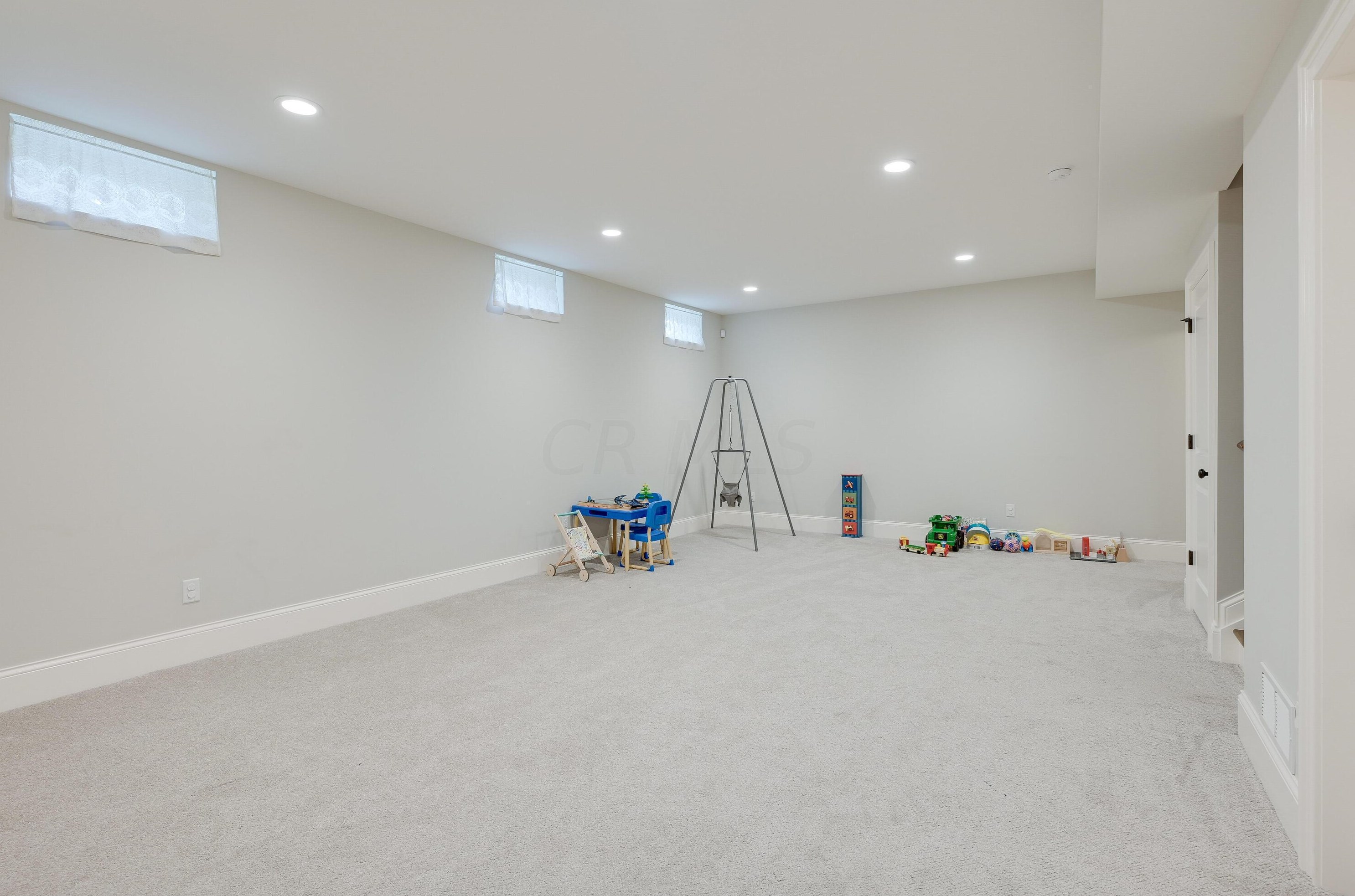 445 Beck St, Columbus OH 43215-5727 exterior