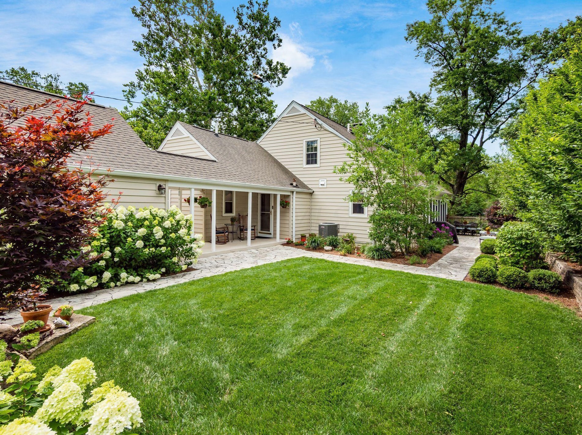 363 Kellner Rd, Columbus OH 43209-2266 exterior