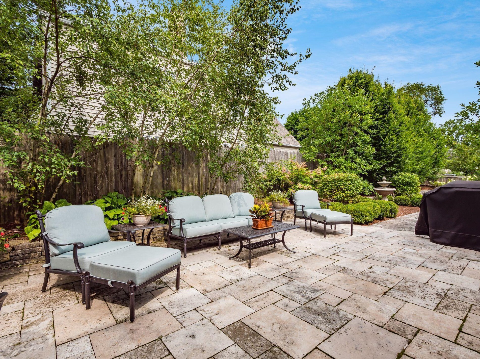 363 Kellner Rd, Columbus OH 43209-2266 exterior