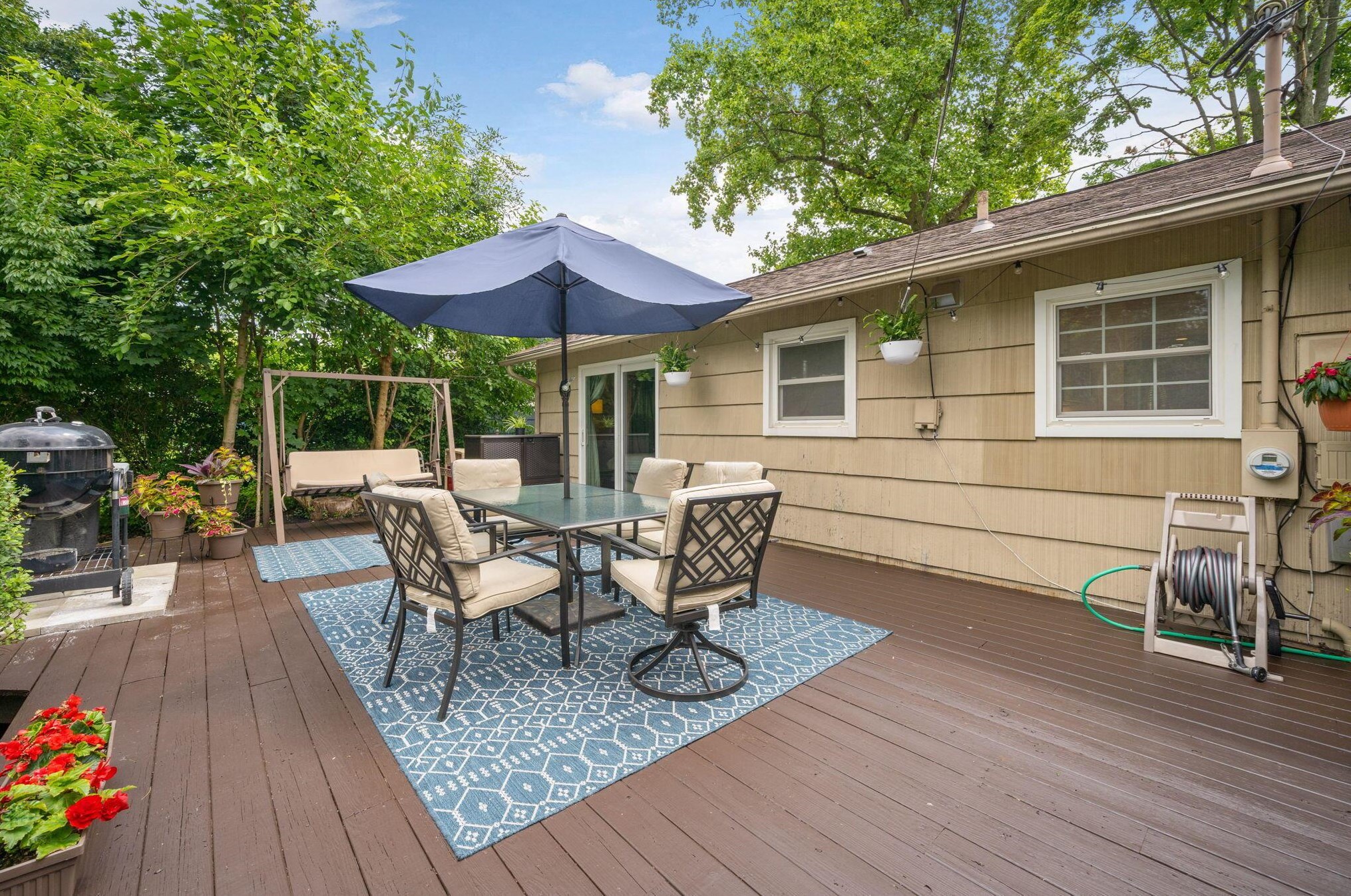 1994 Milden Rd, Columbus OH 43221-1939 exterior