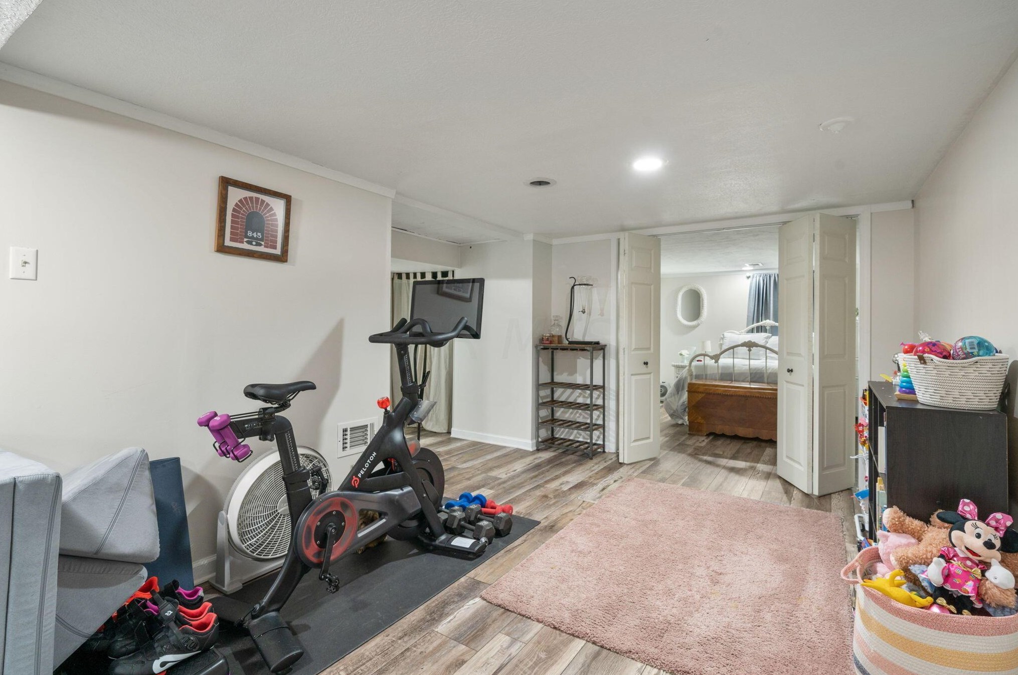 1994 Milden Rd, Columbus OH 43221-1939 exterior