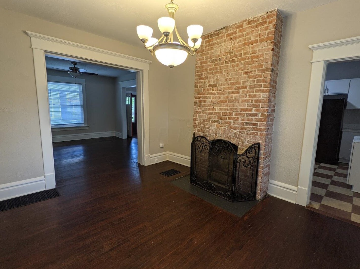 591 Gilbert St, Columbus OH 43205-2632 exterior