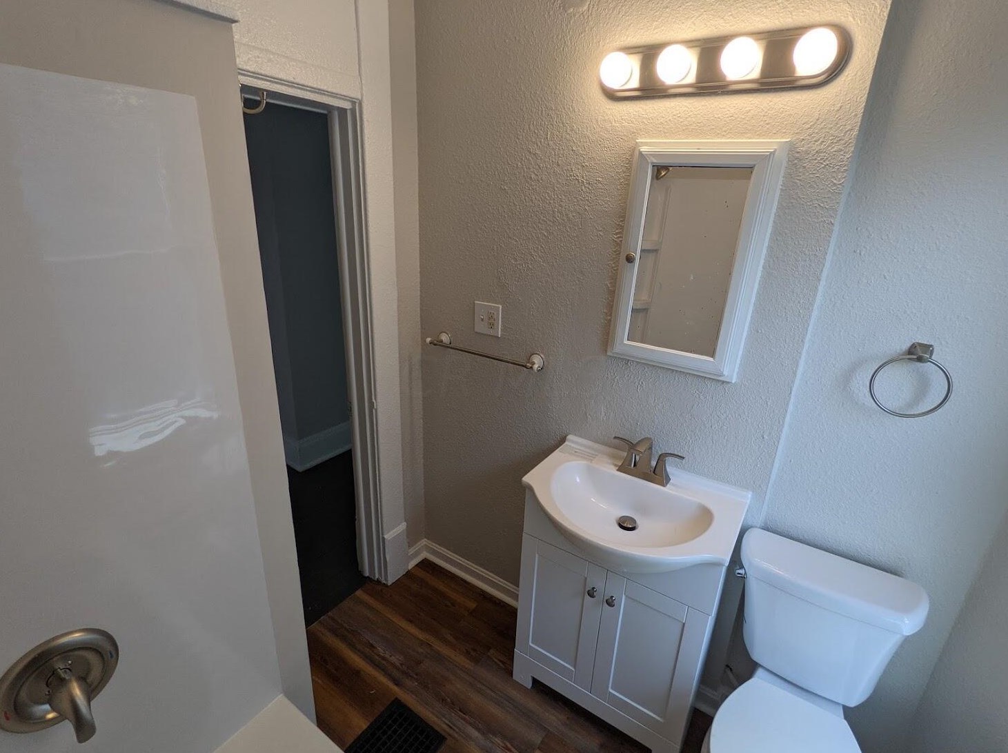 591 Gilbert St, Columbus OH 43205-2632 exterior