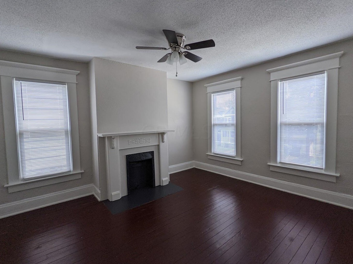 591 Gilbert St, Columbus OH 43205-2632 exterior