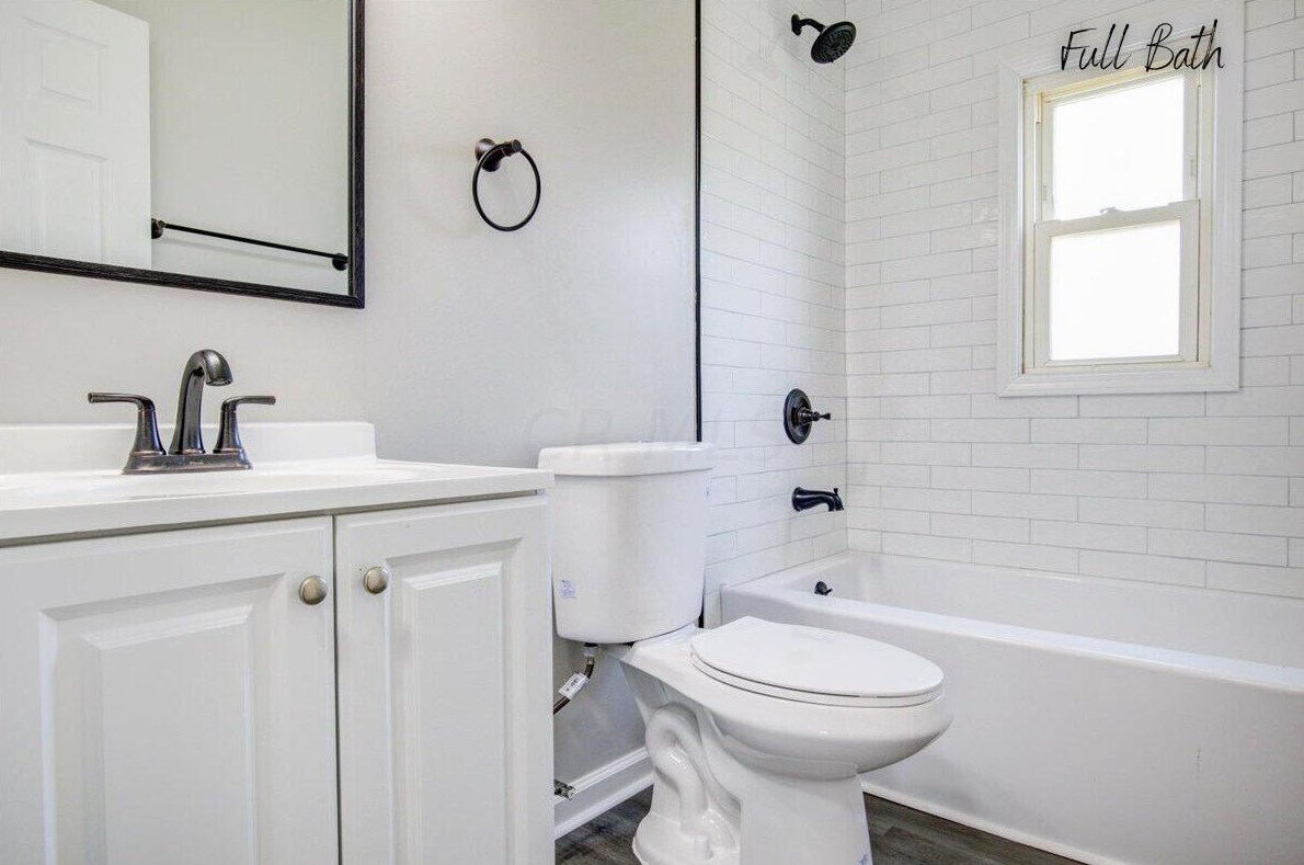 829 Erickson Ave, Columbus OH 43213-3026 exterior