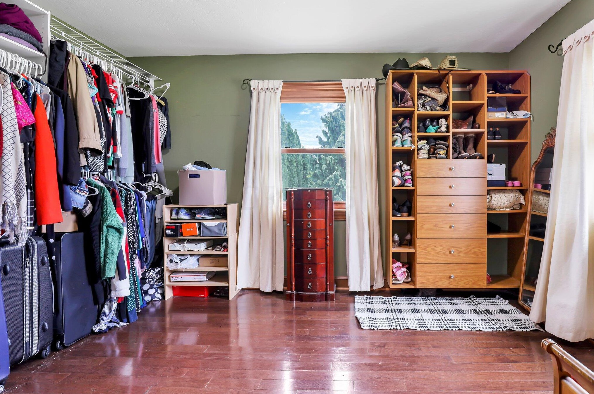 1032 Slate Rdg Dr, Cnl Wnchstr OH  43110-9341 exterior